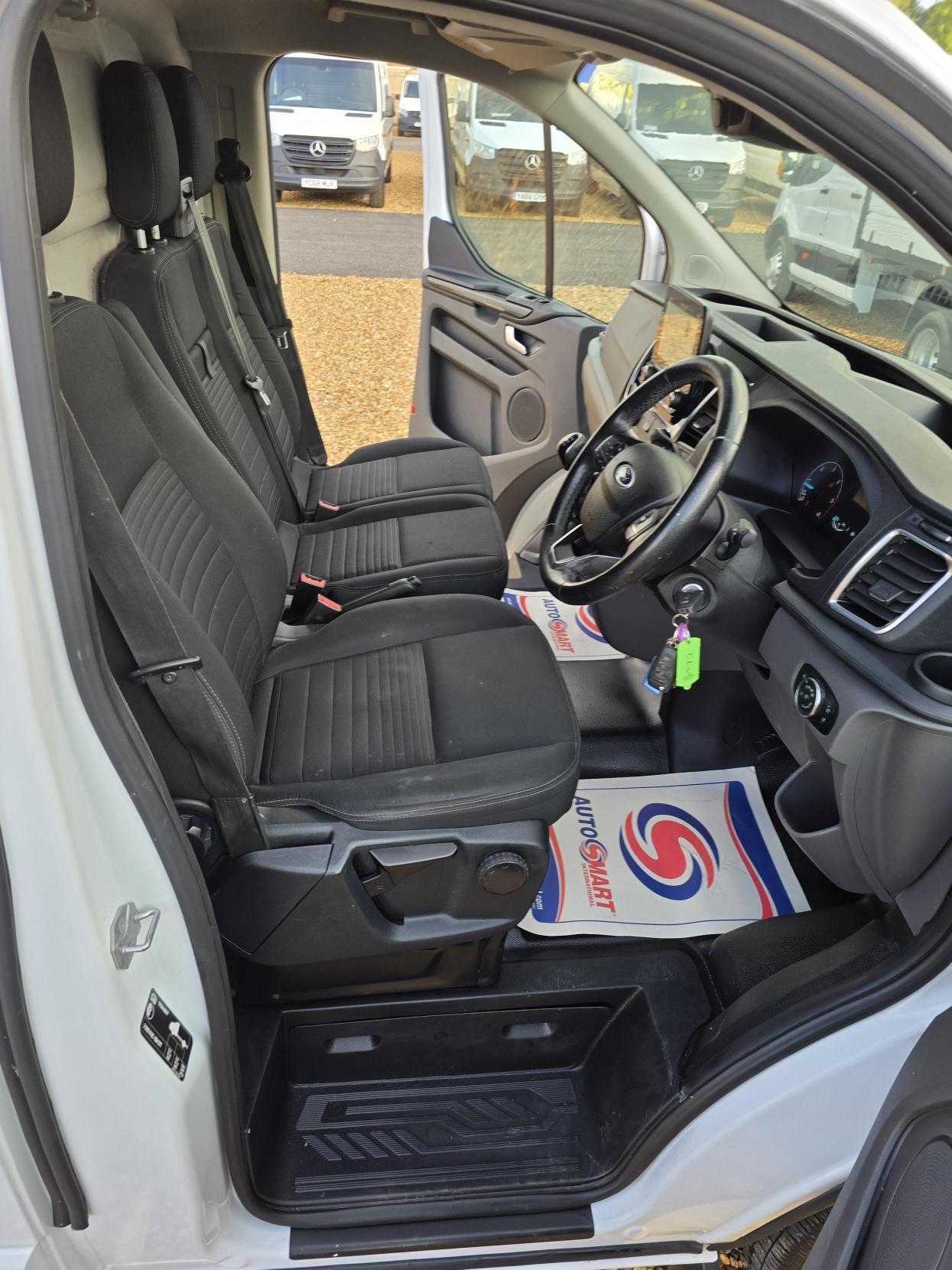 Ford Transit Custom 2.0 300 EcoBlue Limited Panel Van 5dr Diesel Manual L1 H1 Euro 6 (s/s) (130 ps)