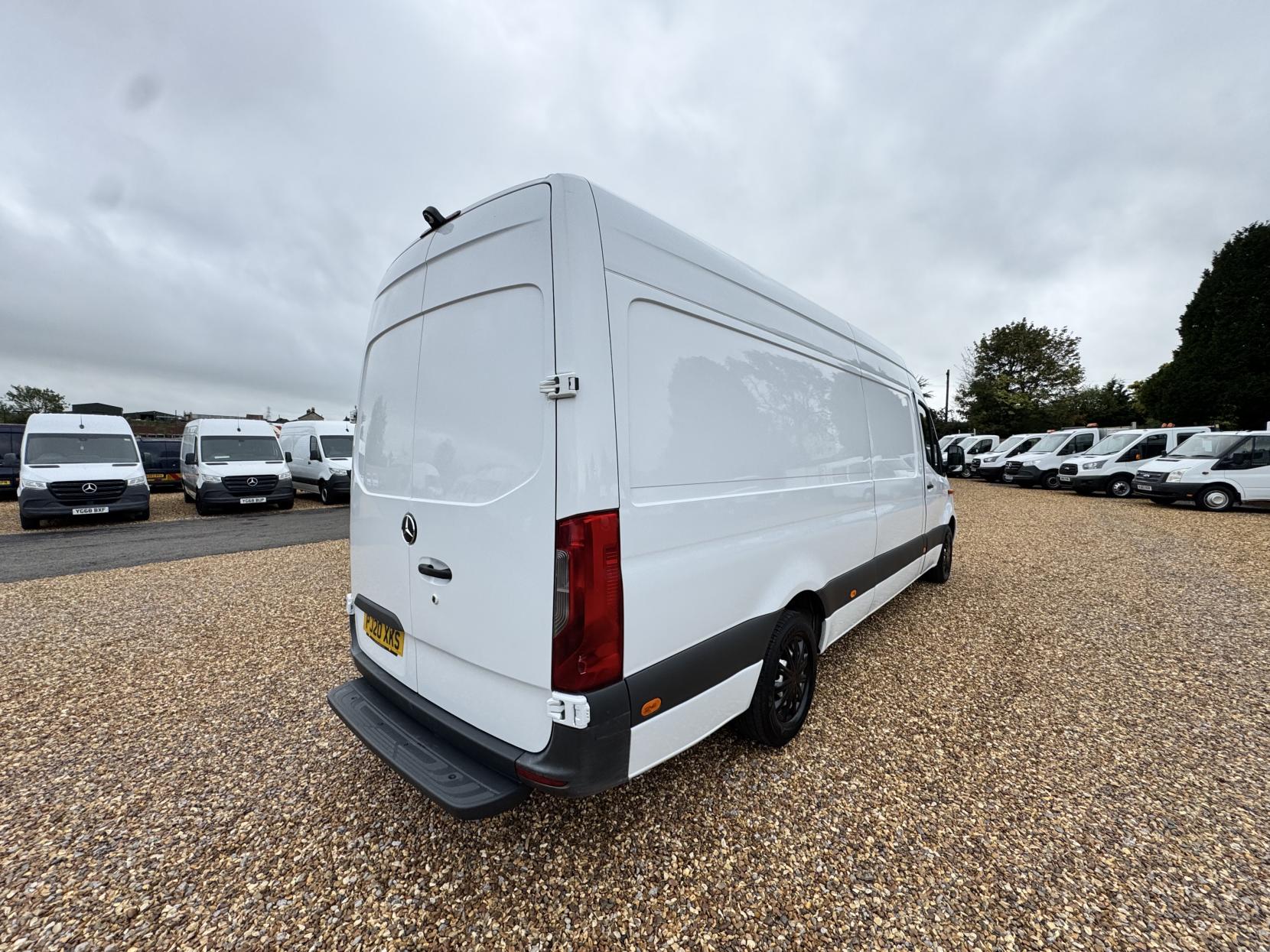 Mercedes-Benz Sprinter 2.1 311 CDI Panel Van 5dr Diesel Manual RWD L3 H2 Euro 6 (114 ps)