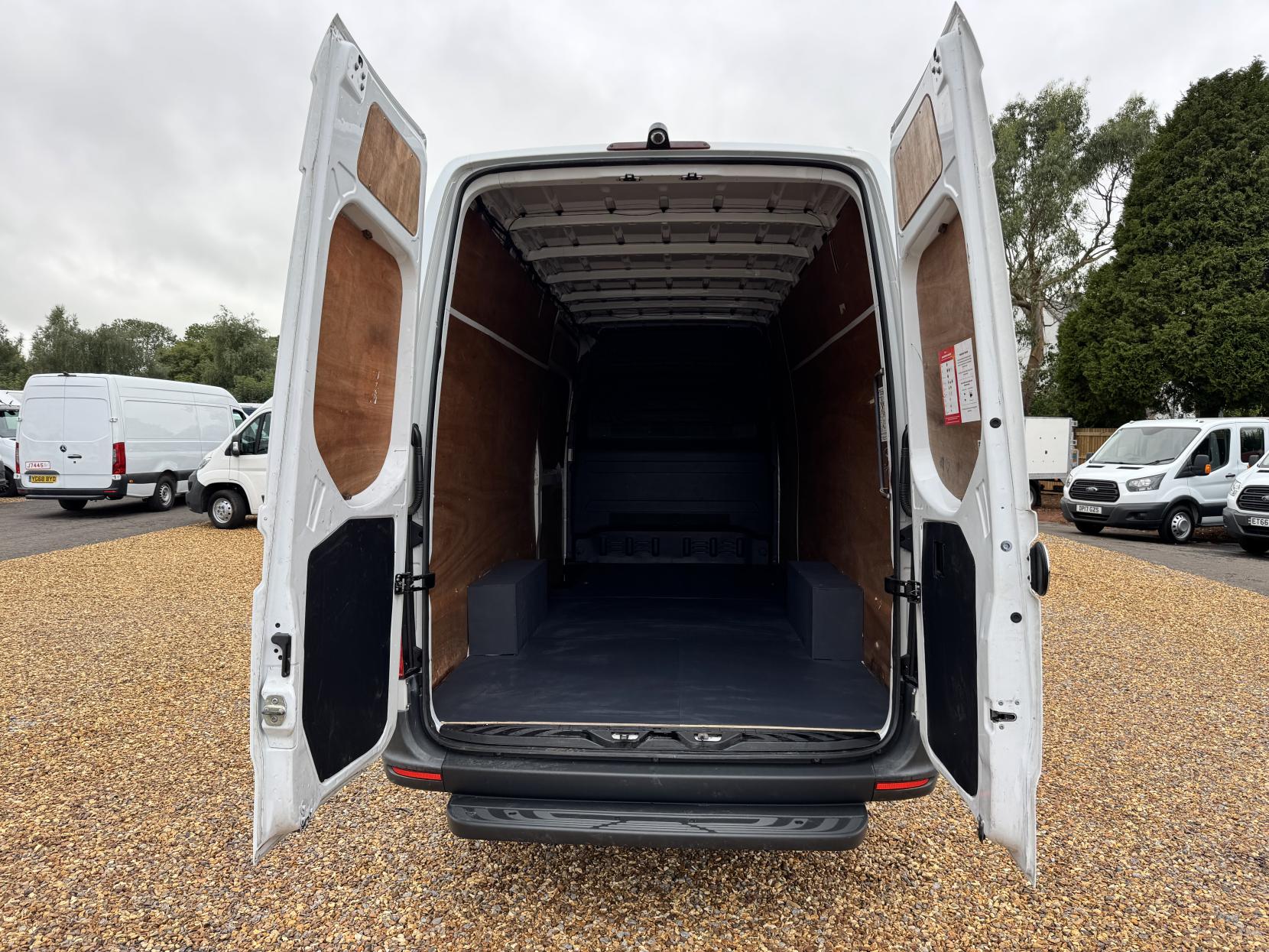 Mercedes-Benz Sprinter 2.1 311 CDI Panel Van 5dr Diesel Manual RWD L3 H2 Euro 6 (114 ps)