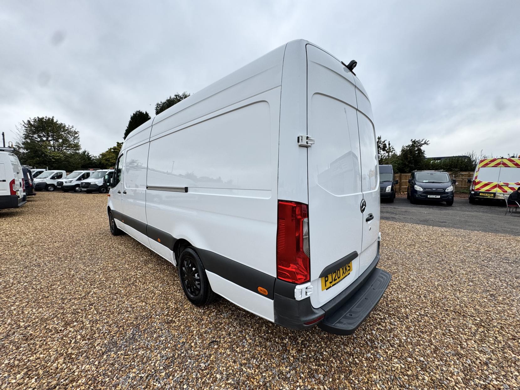 Mercedes-Benz Sprinter 2.1 311 CDI Panel Van 5dr Diesel Manual RWD L3 H2 Euro 6 (114 ps)