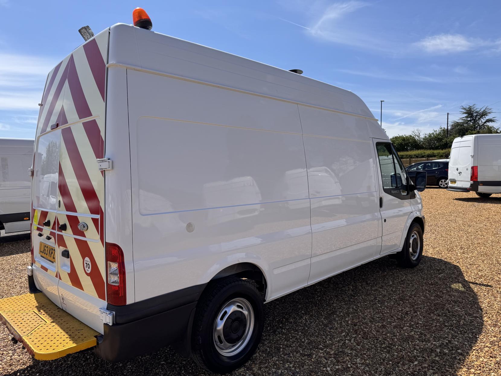Ford Transit 2.2 TDCi 350 Panel Van 3dr Diesel Manual RWD L3 H3 (224 g/km, 98 bhp)