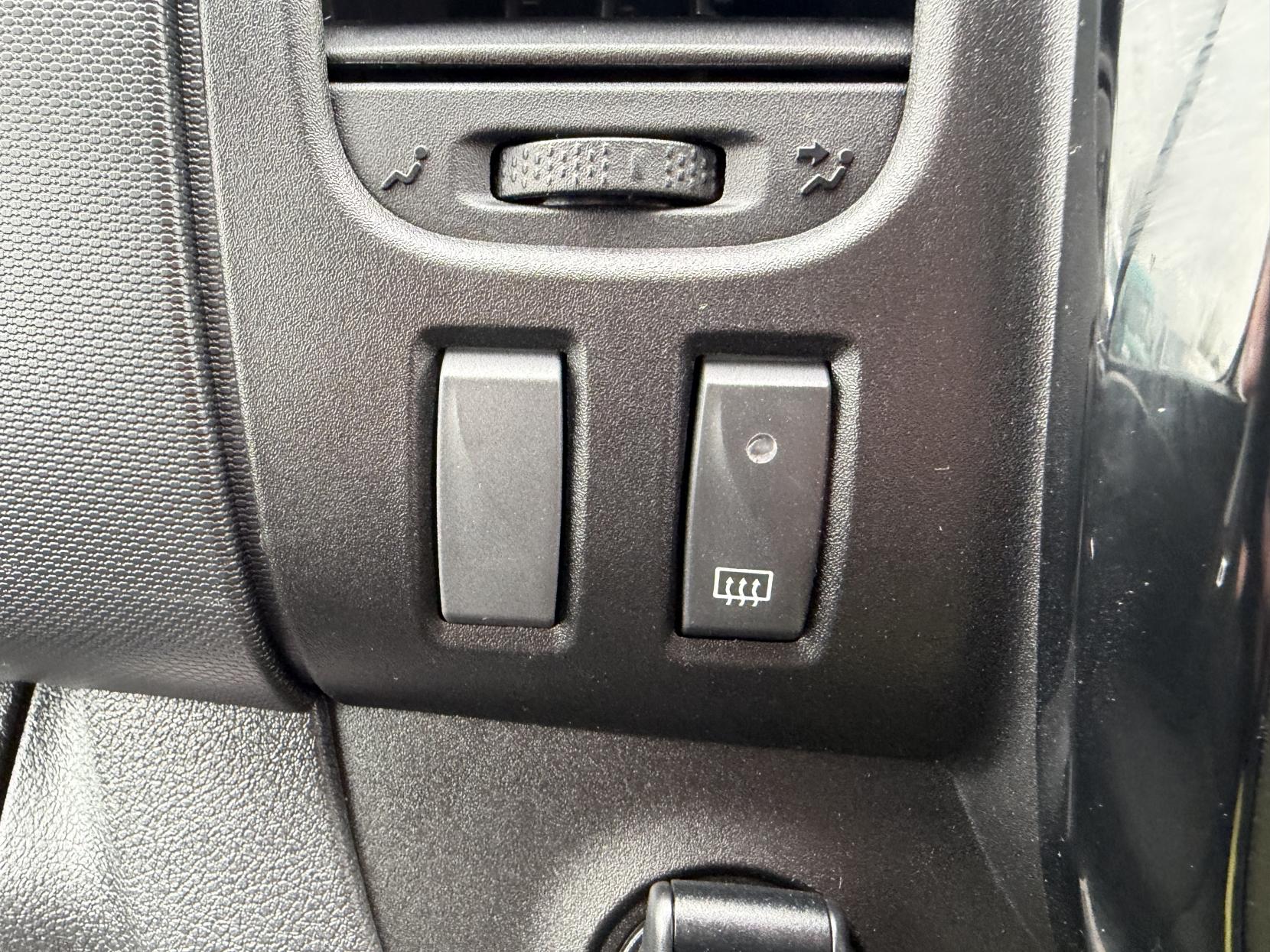 Vauxhall Vivaro 1.6 CDTi 2900 Sportive Panel Van 5dr Diesel Manual L2 H1 Euro 6 (120 ps)