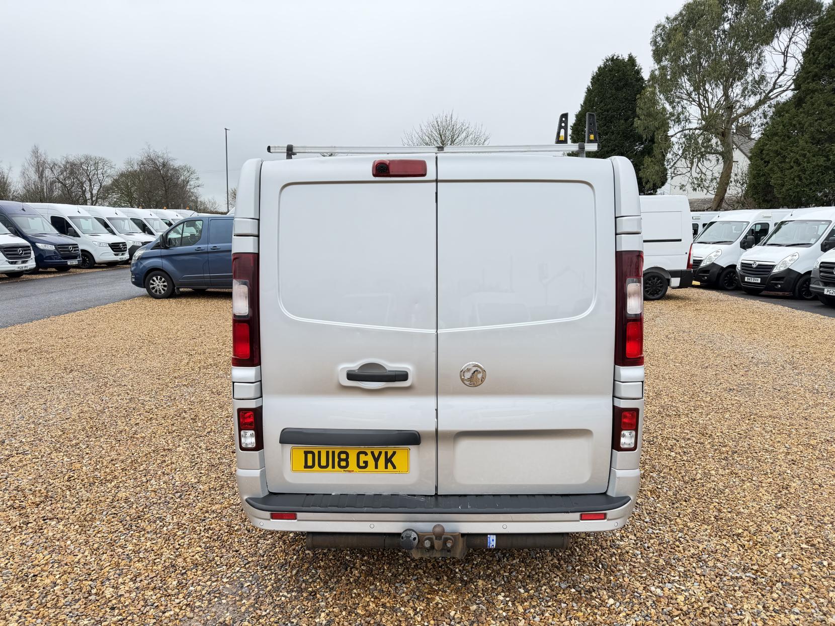 Vauxhall Vivaro 1.6 CDTi 2900 Sportive Panel Van 5dr Diesel Manual L2 H1 Euro 6 (120 ps)