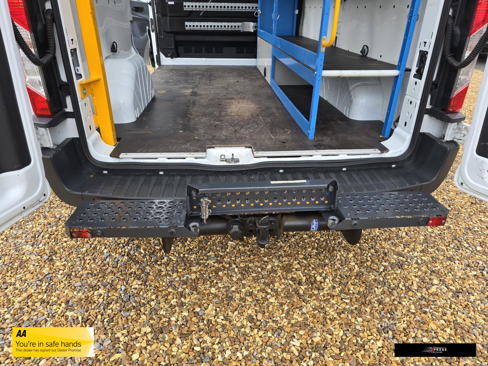 Ford Transit Transit 2.0 350 EcoBlue Panel Van 5dr Diesel Manual FWD L2 H3 Euro 6 (130 ps)
