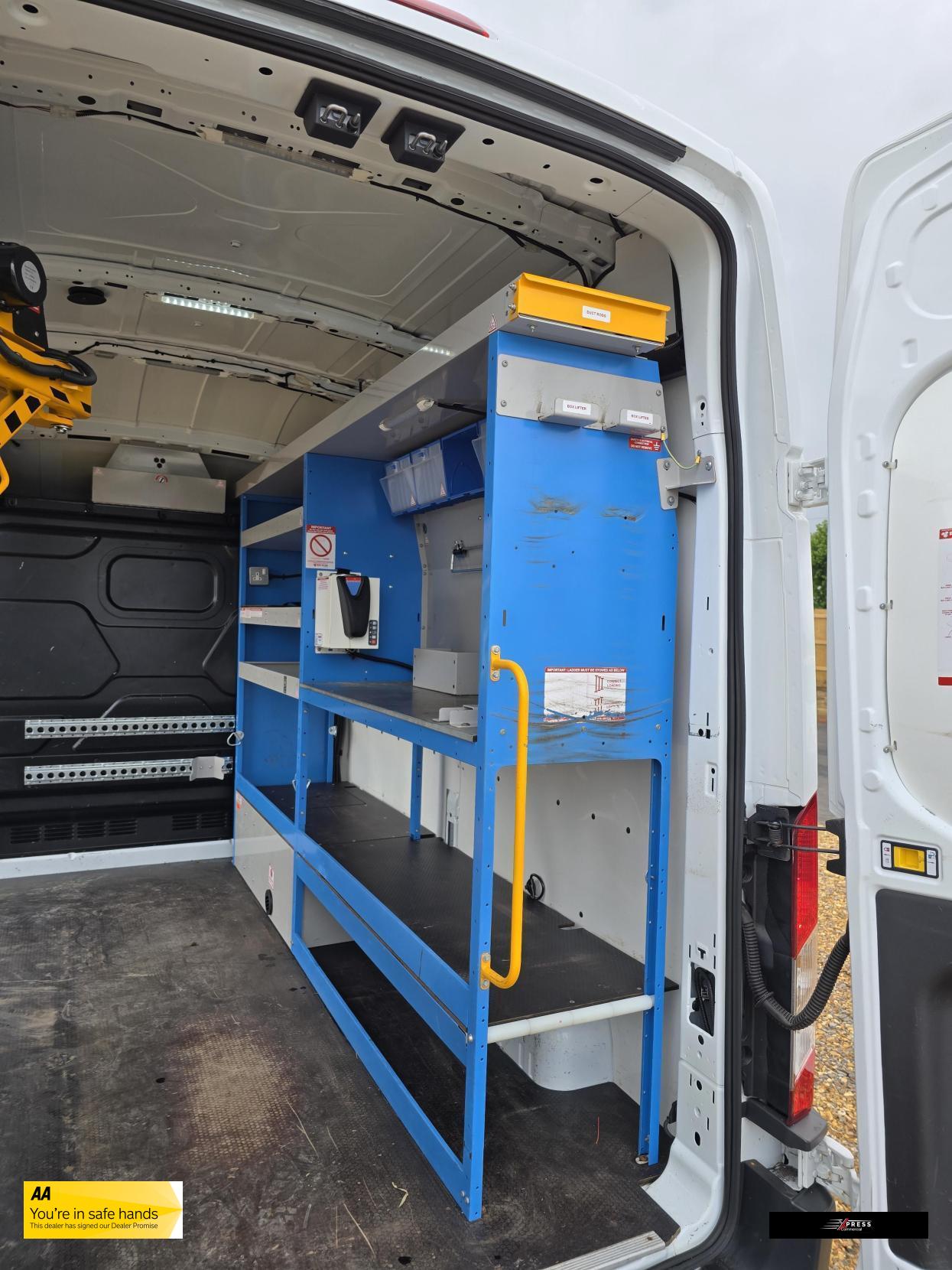 Ford Transit Transit 2.0 350 EcoBlue Panel Van 5dr Diesel Manual FWD L2 H3 Euro 6 (130 ps)