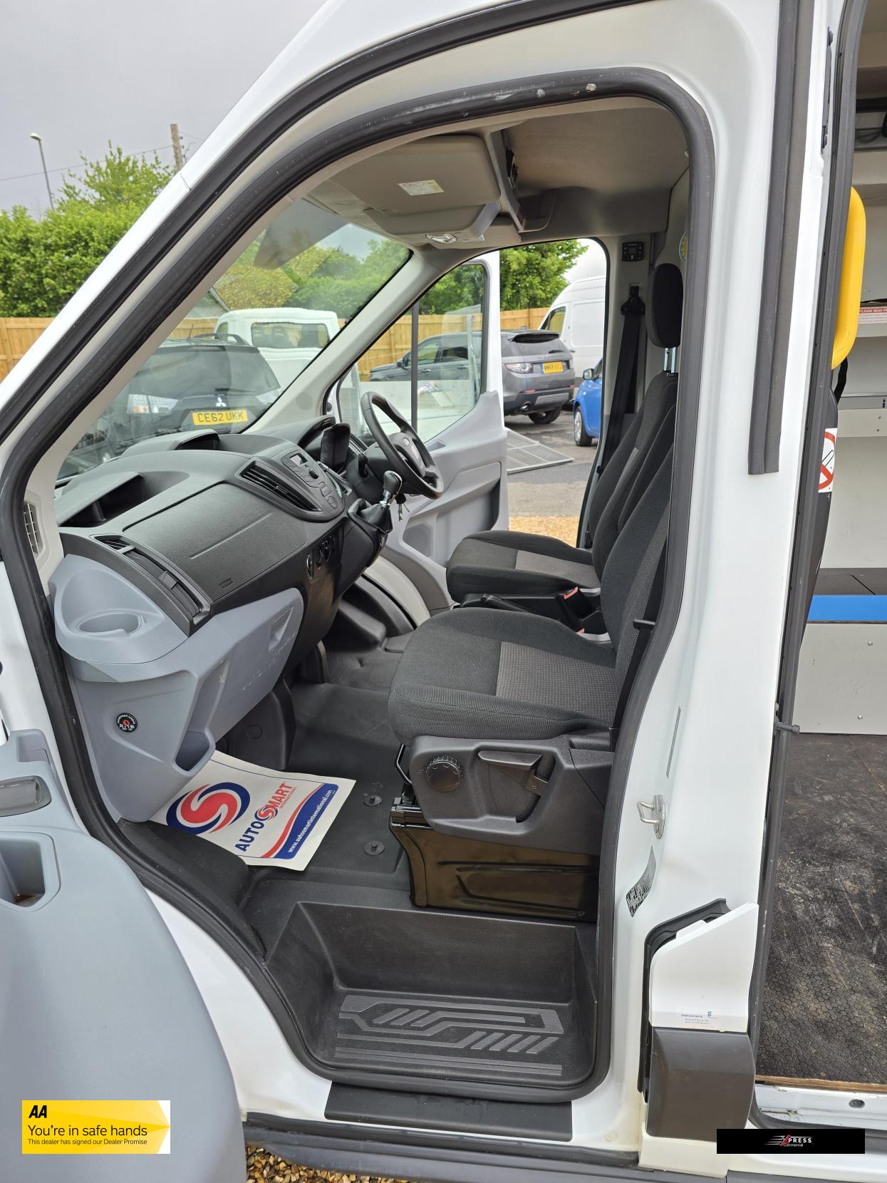Ford Transit Transit 2.0 350 EcoBlue Panel Van 5dr Diesel Manual FWD L2 H3 Euro 6 (130 ps)