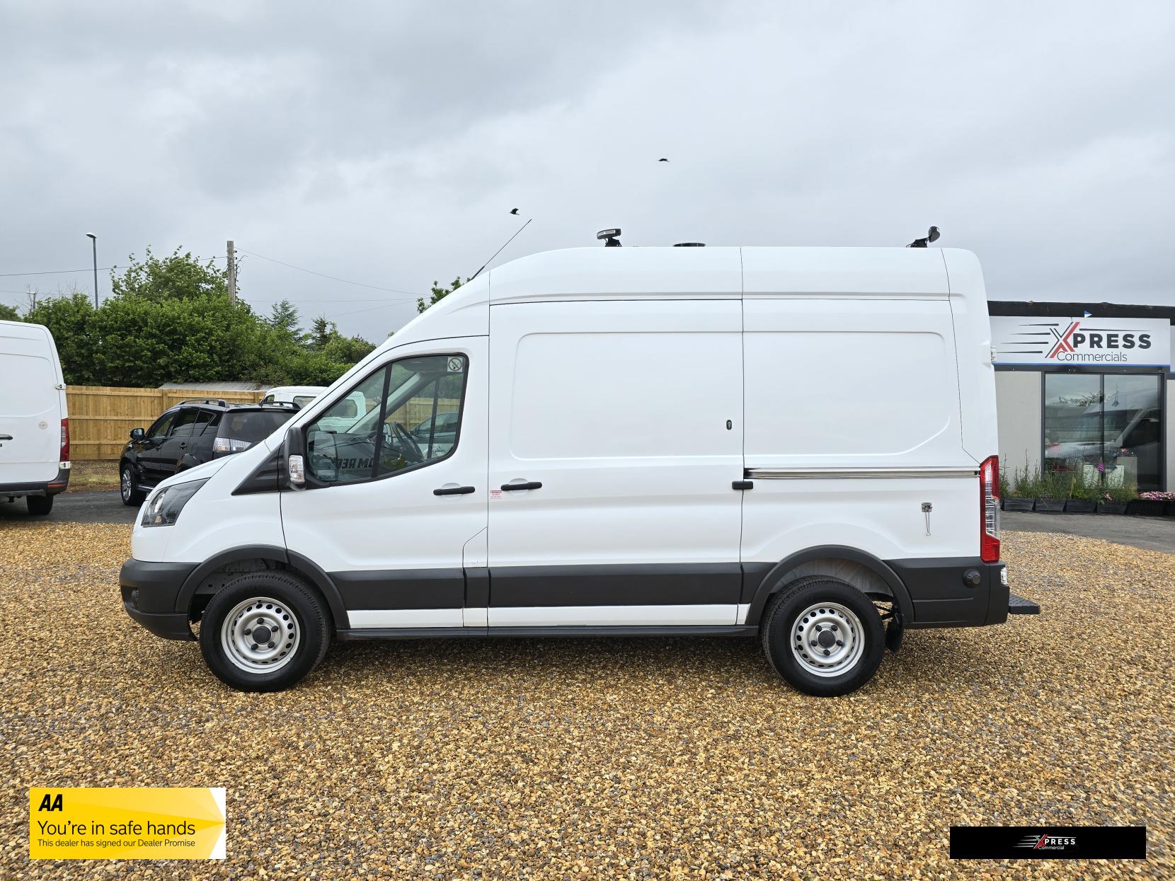 Ford Transit Transit 2.0 350 EcoBlue Panel Van 5dr Diesel Manual FWD L2 H3 Euro 6 (130 ps)