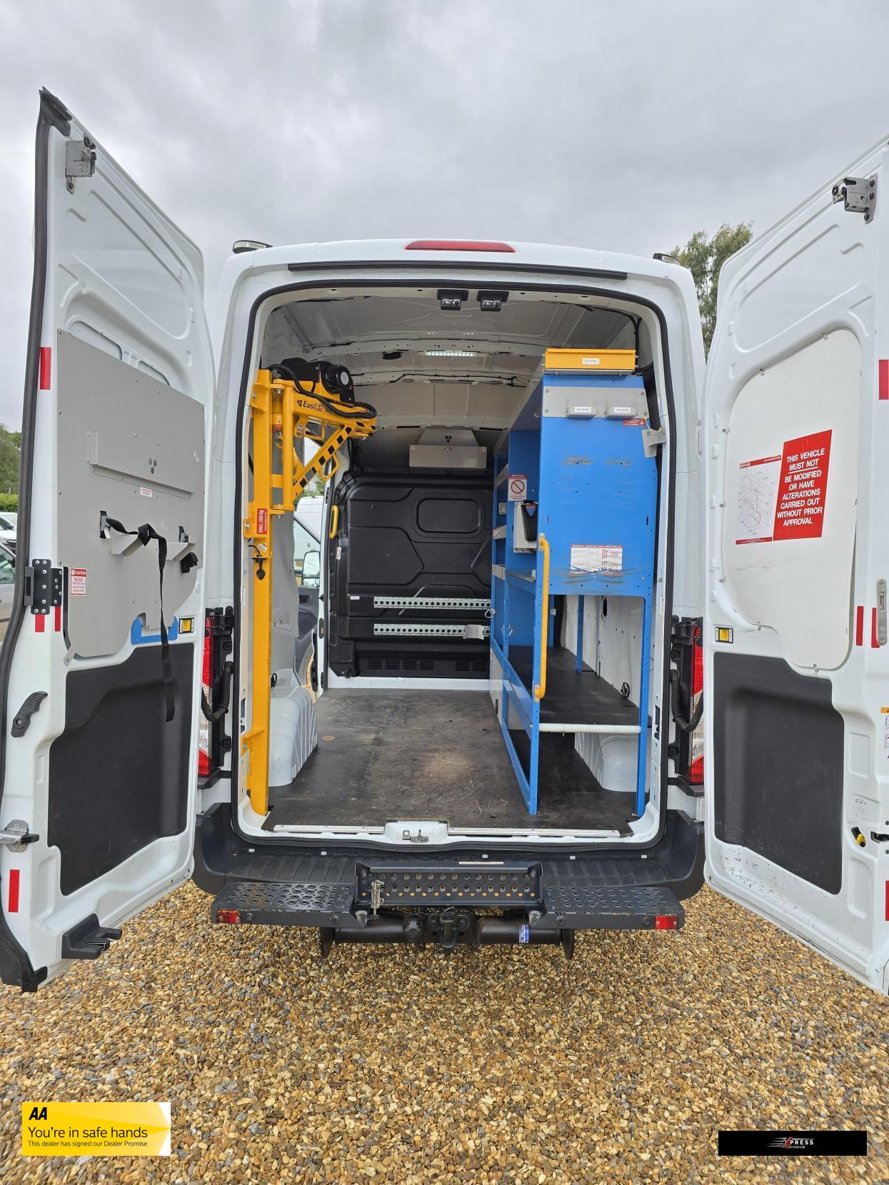 Ford Transit Transit 2.0 350 EcoBlue Panel Van 5dr Diesel Manual FWD L2 H3 Euro 6 (130 ps)