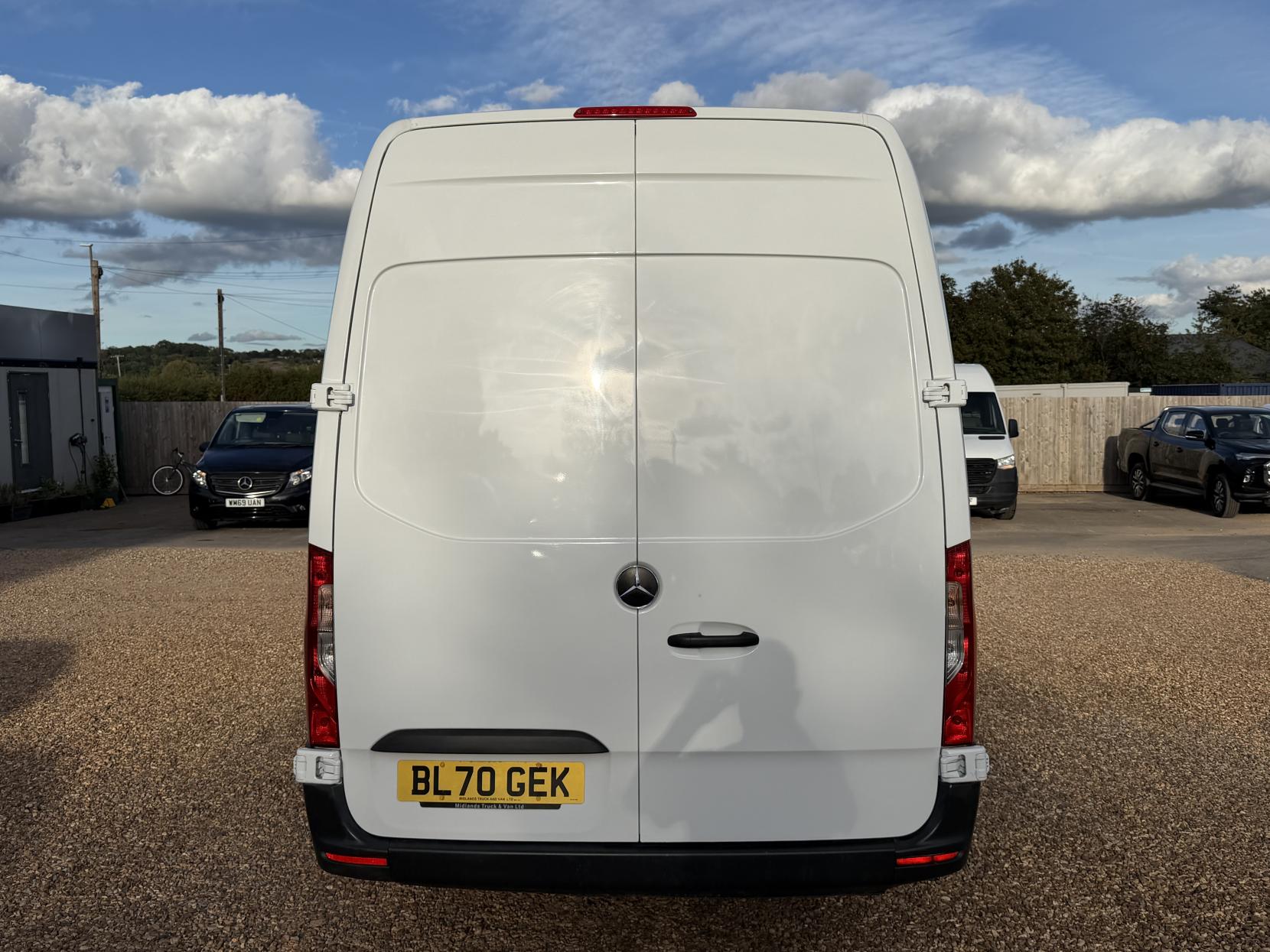2021 Mercedes-Benz Sprinter 2.1 314 CDI Progressive Panel Van 5dr Diesel Manual RWD L3 H2 Euro 6 (s/s) (143 ps) - Thumbnail 9