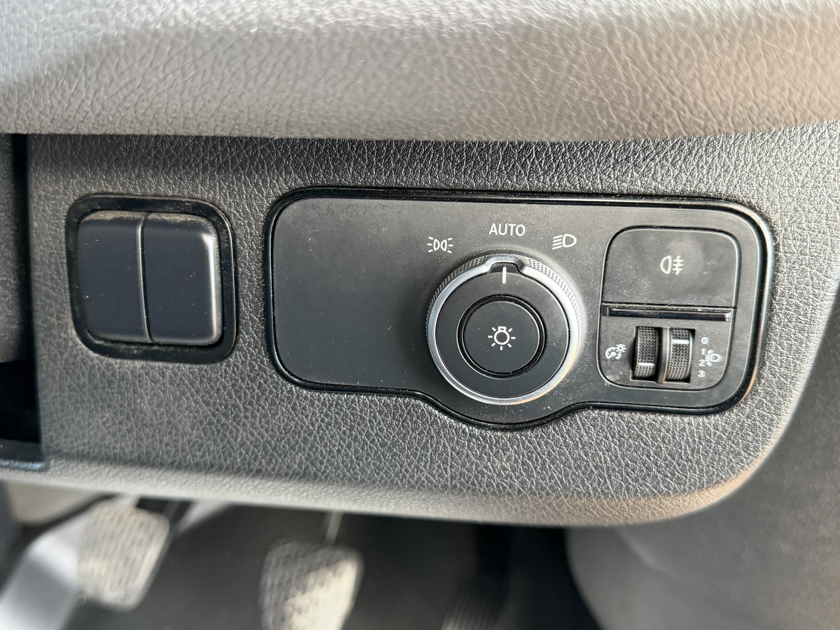 2021 Mercedes-Benz Sprinter 2.1 314 CDI Progressive Panel Van 5dr Diesel Manual RWD L3 H2 Euro 6 (s/s) (143 ps) - Thumbnail 21