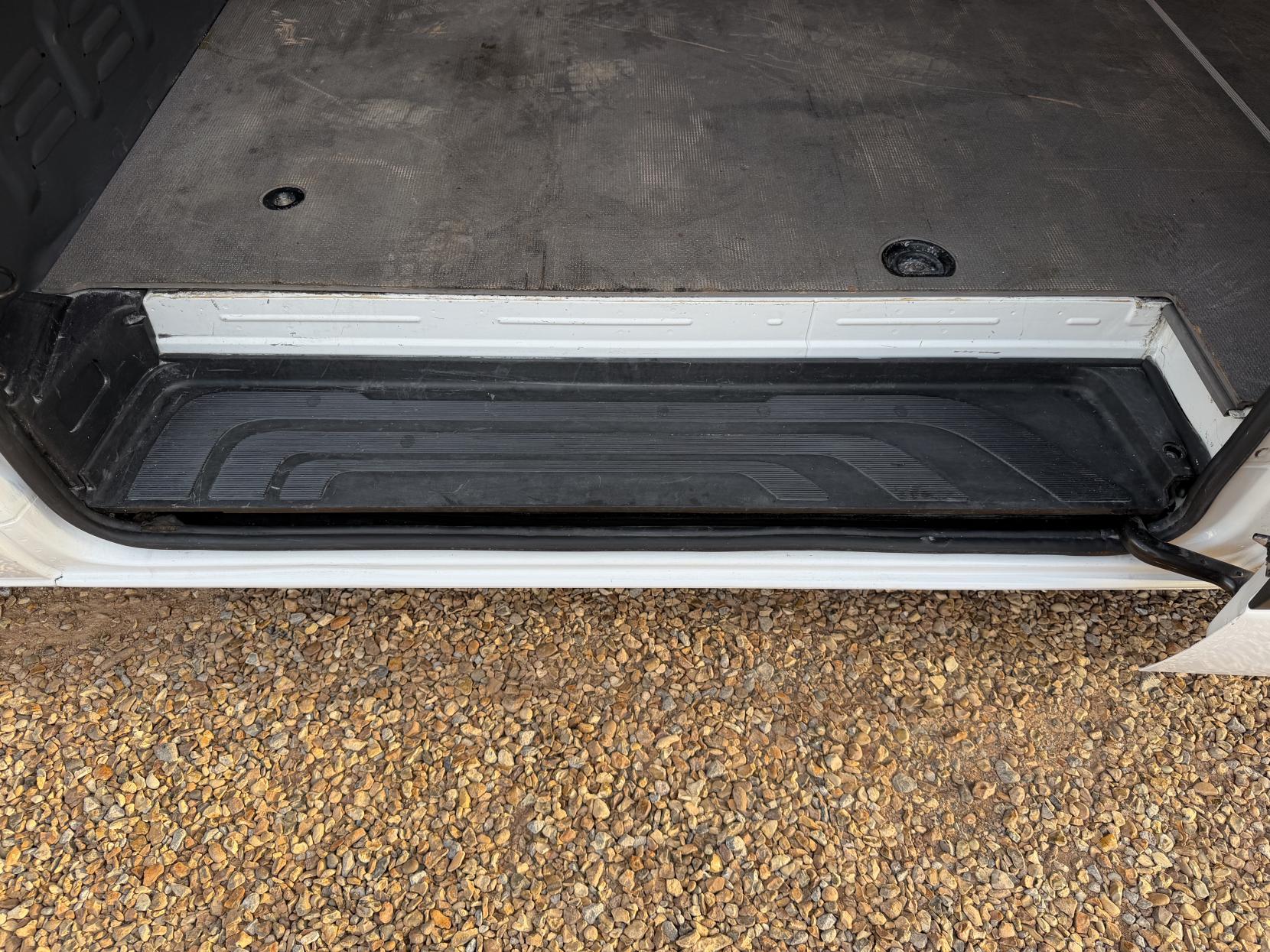 2021 Mercedes-Benz Sprinter 2.1 314 CDI Progressive Panel Van 5dr Diesel Manual RWD L3 H2 Euro 6 (s/s) (143 ps) - Thumbnail 30