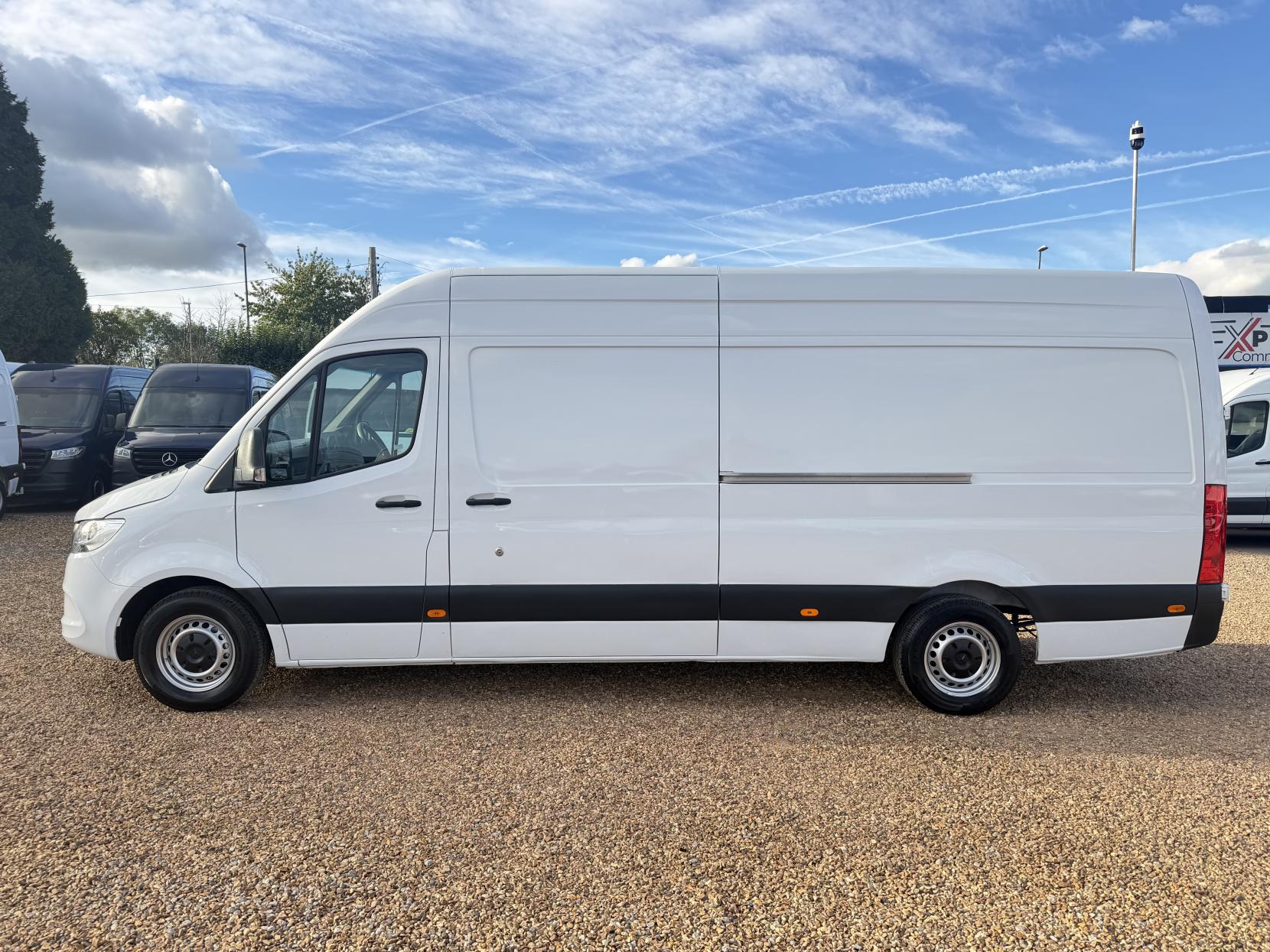 2021 Mercedes-Benz Sprinter 2.1 314 CDI Progressive Panel Van 5dr Diesel Manual RWD L3 H2 Euro 6 (s/s) (143 ps) - Thumbnail 8