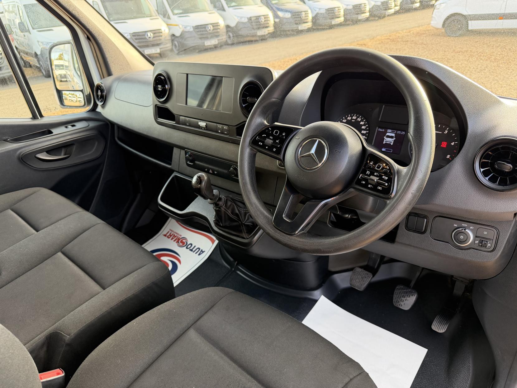 2021 Mercedes-Benz Sprinter 2.1 314 CDI Progressive Panel Van 5dr Diesel Manual RWD L3 H2 Euro 6 (s/s) (143 ps) - Thumbnail 2