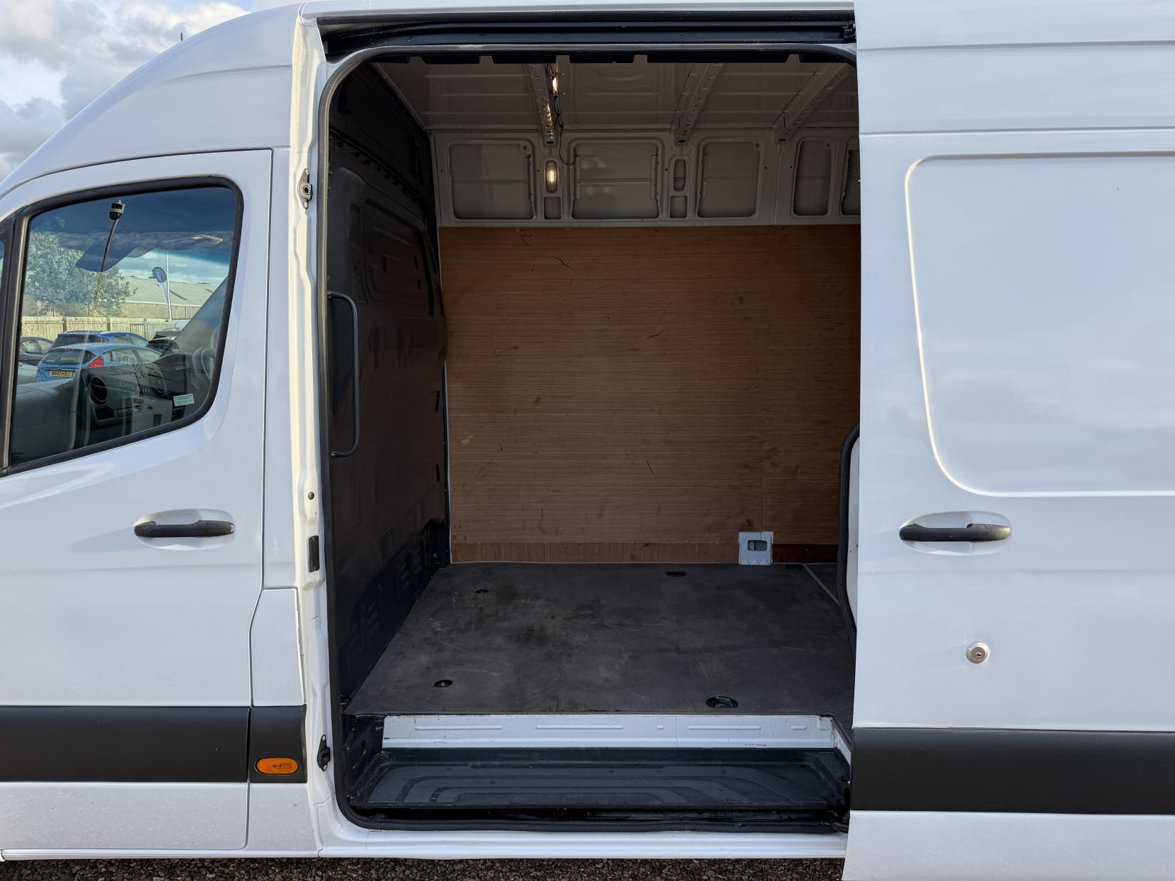 2021 Mercedes-Benz Sprinter 2.1 314 CDI Progressive Panel Van 5dr Diesel Manual RWD L3 H2 Euro 6 (s/s) (143 ps) - Thumbnail 28