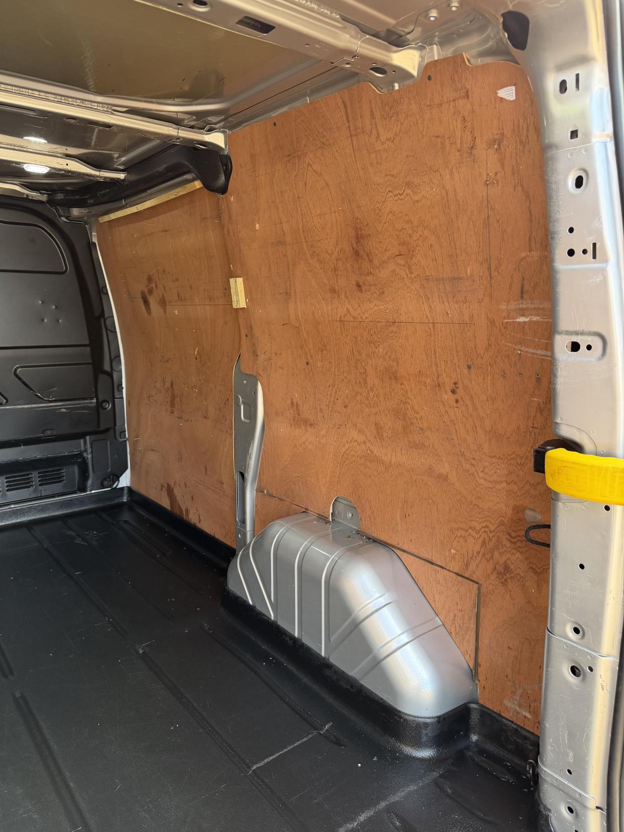 2022 Ford Transit Custom 2.0 280 EcoBlue Limited Panel Van 5dr Diesel Manual L1 H1 Euro 6 (s/s) (130 ps) - Thumbnail 39