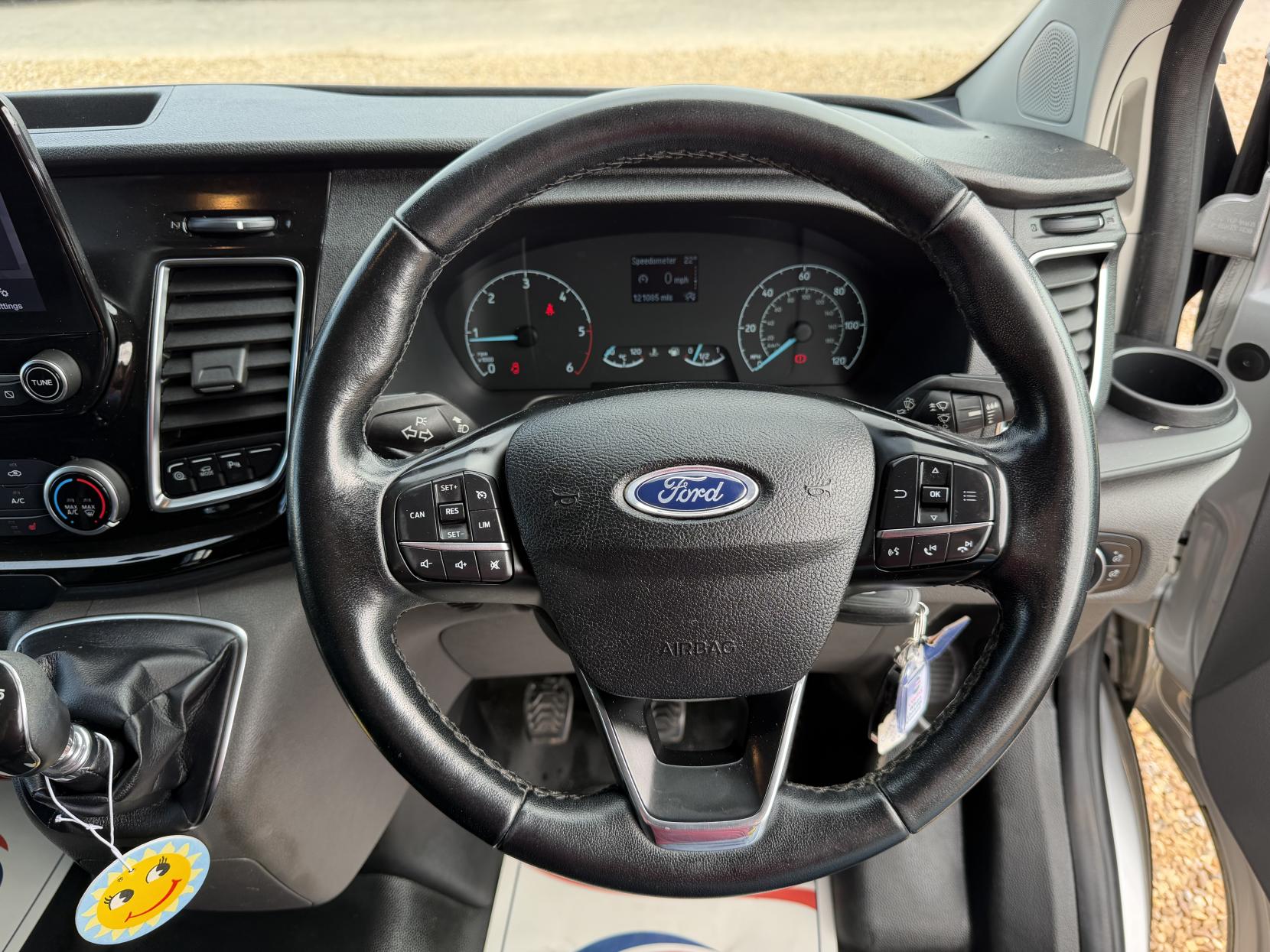 2022 Ford Transit Custom 2.0 280 EcoBlue Limited Panel Van 5dr Diesel Manual L1 H1 Euro 6 (s/s) (130 ps) - Thumbnail 16