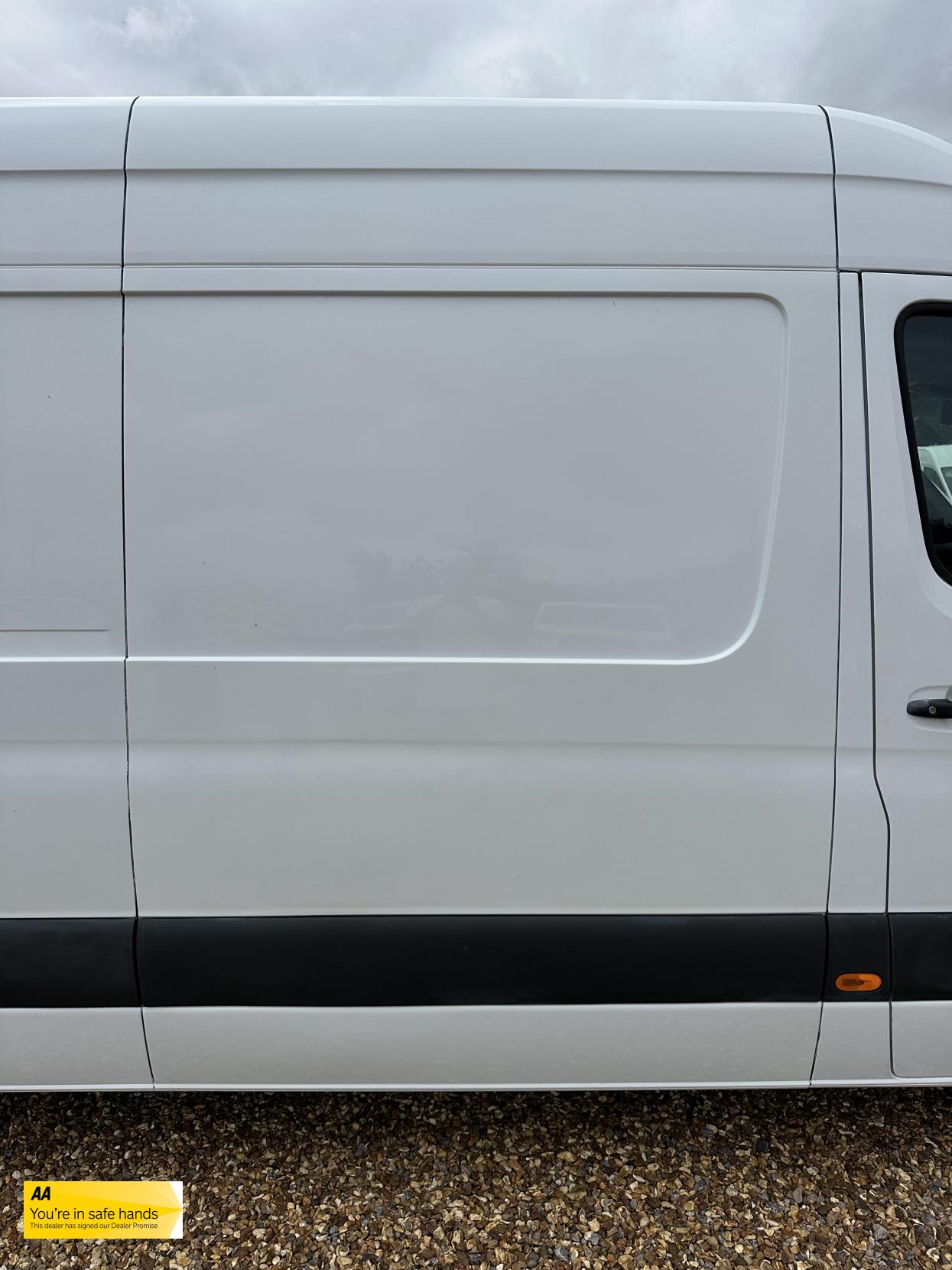 Mercedes-Benz Sprinter 2.1 311 CDI Panel Van 5dr Diesel Manual RWD L3 H2 Euro 6 (114 ps)