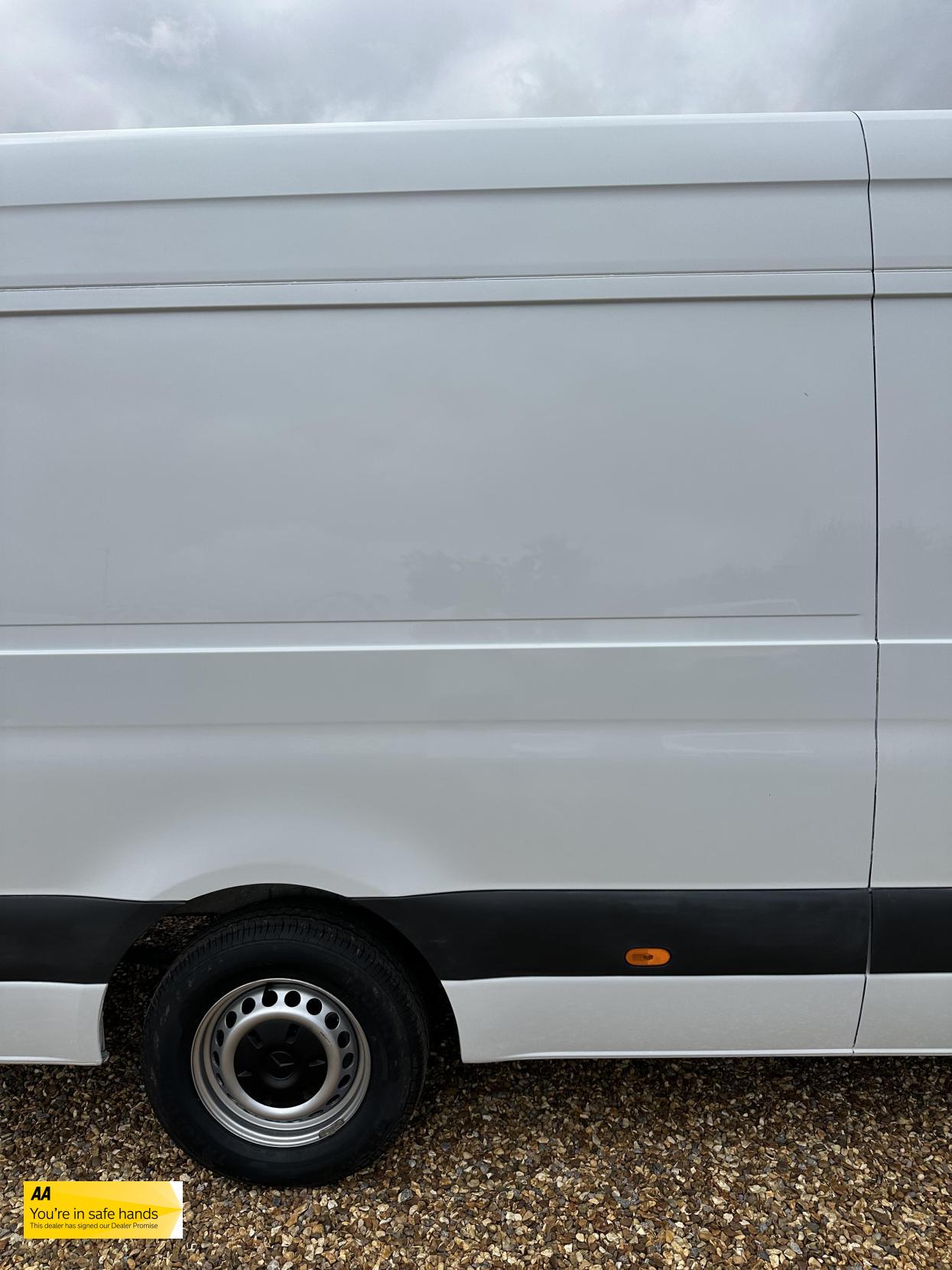 Mercedes-Benz Sprinter 2.1 311 CDI Panel Van 5dr Diesel Manual RWD L3 H2 Euro 6 (114 ps)