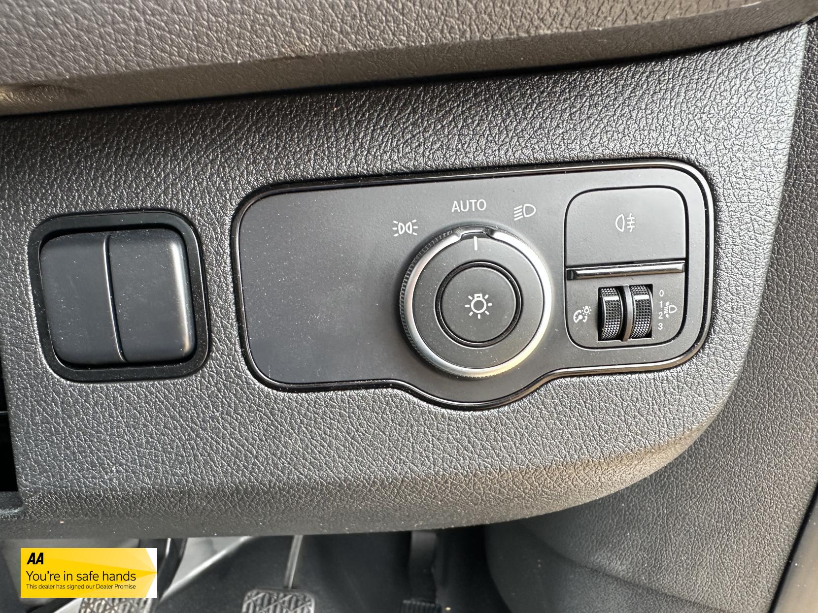 Mercedes-Benz Sprinter 2.1 311 CDI Panel Van 5dr Diesel Manual RWD L3 H2 Euro 6 (114 ps)