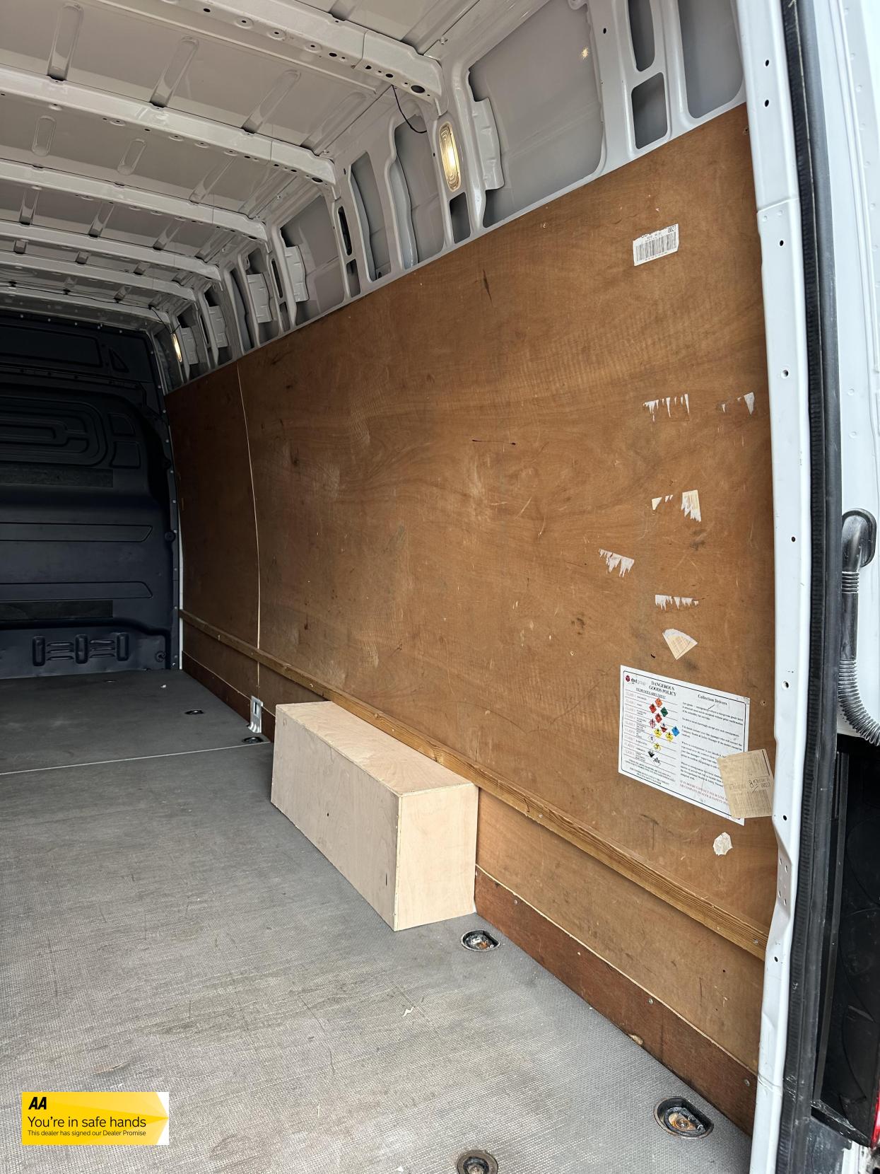 Mercedes-Benz Sprinter 2.1 311 CDI Panel Van 5dr Diesel Manual RWD L3 H2 Euro 6 (114 ps)