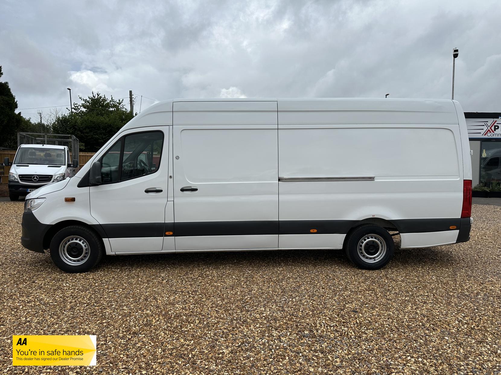 Mercedes-Benz Sprinter 2.1 311 CDI Panel Van 5dr Diesel Manual RWD L3 H2 Euro 6 (114 ps)