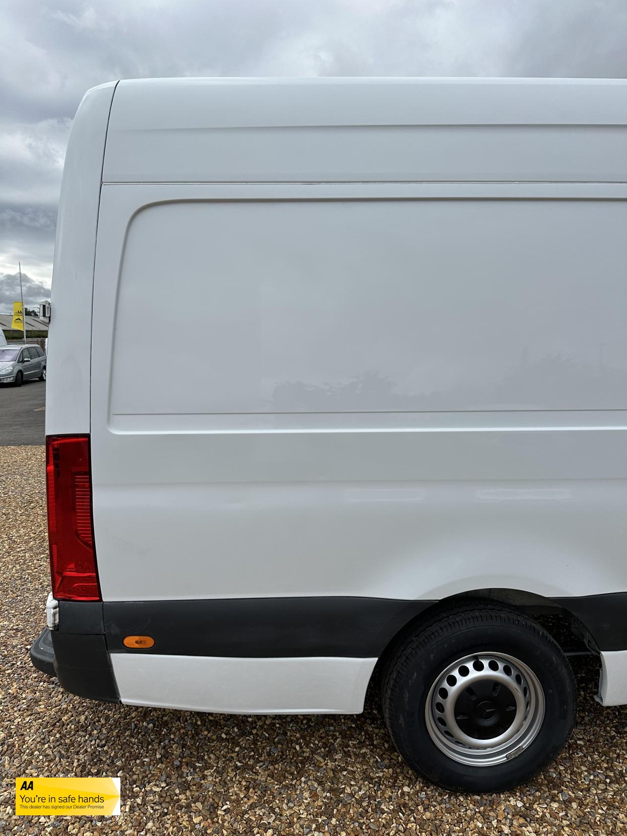 Mercedes-Benz Sprinter 2.1 311 CDI Panel Van 5dr Diesel Manual RWD L3 H2 Euro 6 (114 ps)
