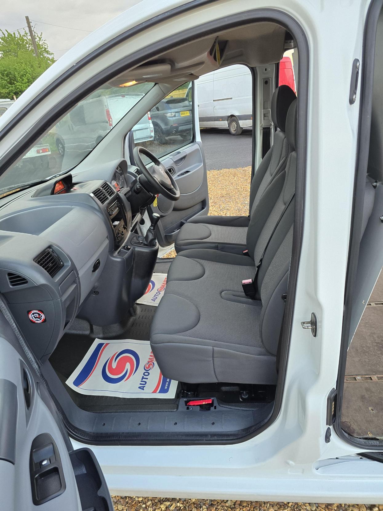 Citroen Dispatch 1.6 1200 HDi Panel Van 5dr Diesel Manual L1 H1 (182 g/km, 90 bhp)