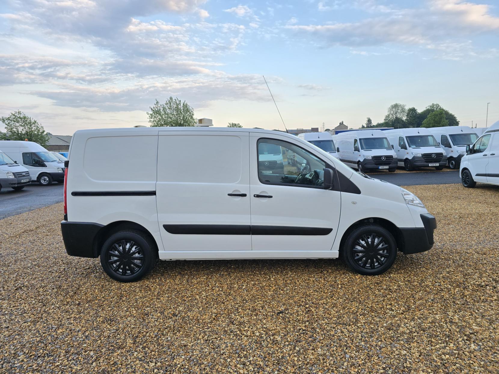Citroen Dispatch 1.6 1200 HDi Panel Van 5dr Diesel Manual L1 H1 (182 g/km, 90 bhp)
