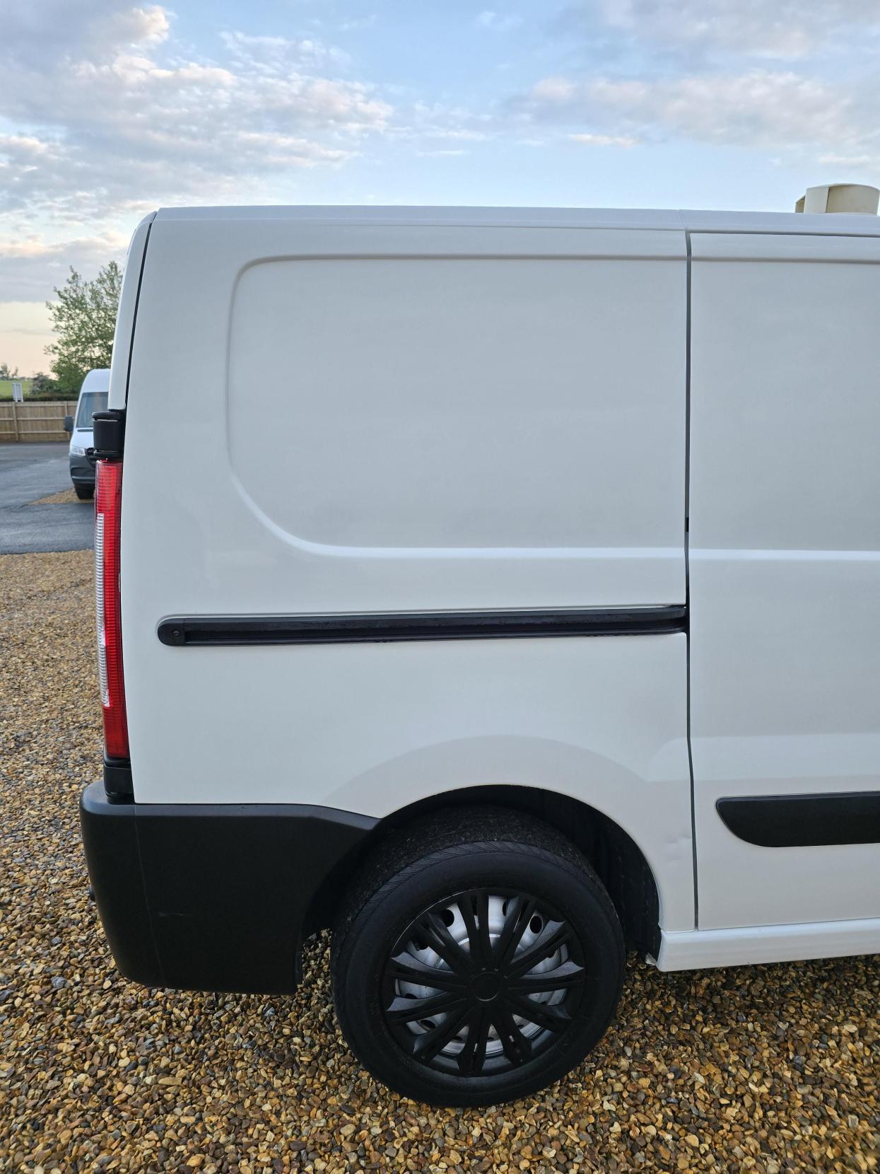 Citroen Dispatch 1.6 1200 HDi Panel Van 5dr Diesel Manual L1 H1 (182 g/km, 90 bhp)
