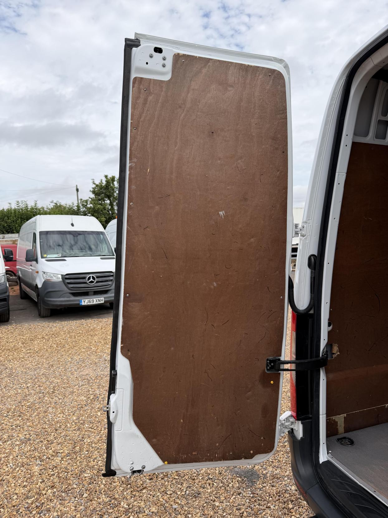2019 Mercedes-Benz Sprinter 2.1 311 CDI Panel Van 5dr Diesel Manual RWD L3 H2 Euro 6 (114 ps) - Thumbnail 26