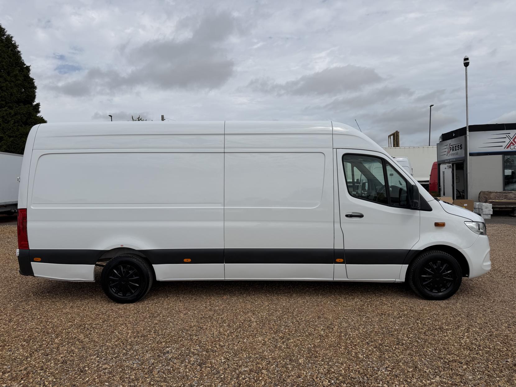 2019 Mercedes-Benz Sprinter 2.1 311 CDI Panel Van 5dr Diesel Manual RWD L3 H2 Euro 6 (114 ps) - Thumbnail 12
