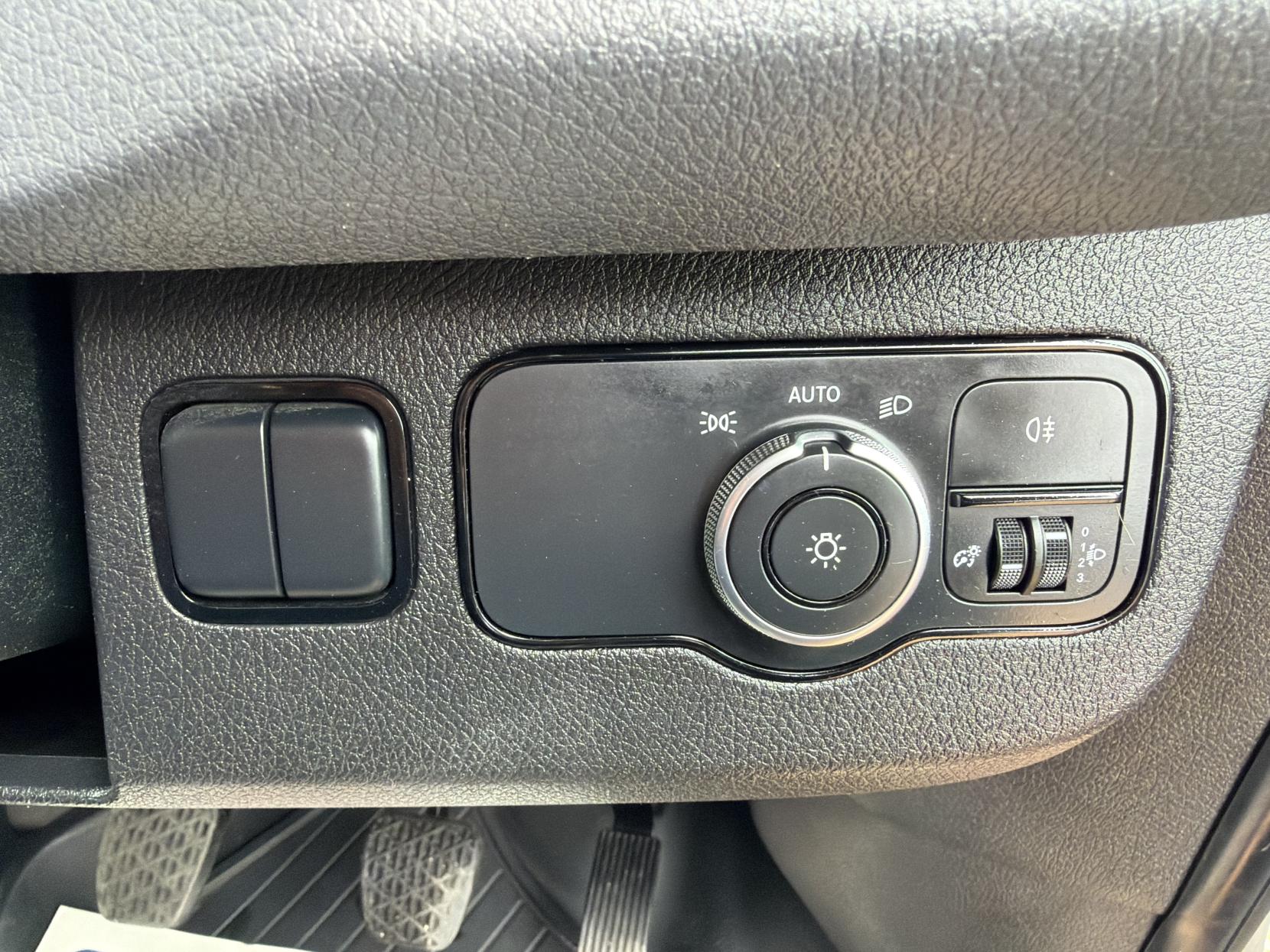 2019 Mercedes-Benz Sprinter 2.1 311 CDI Panel Van 5dr Diesel Manual RWD L3 H2 Euro 6 (114 ps) - Thumbnail 35