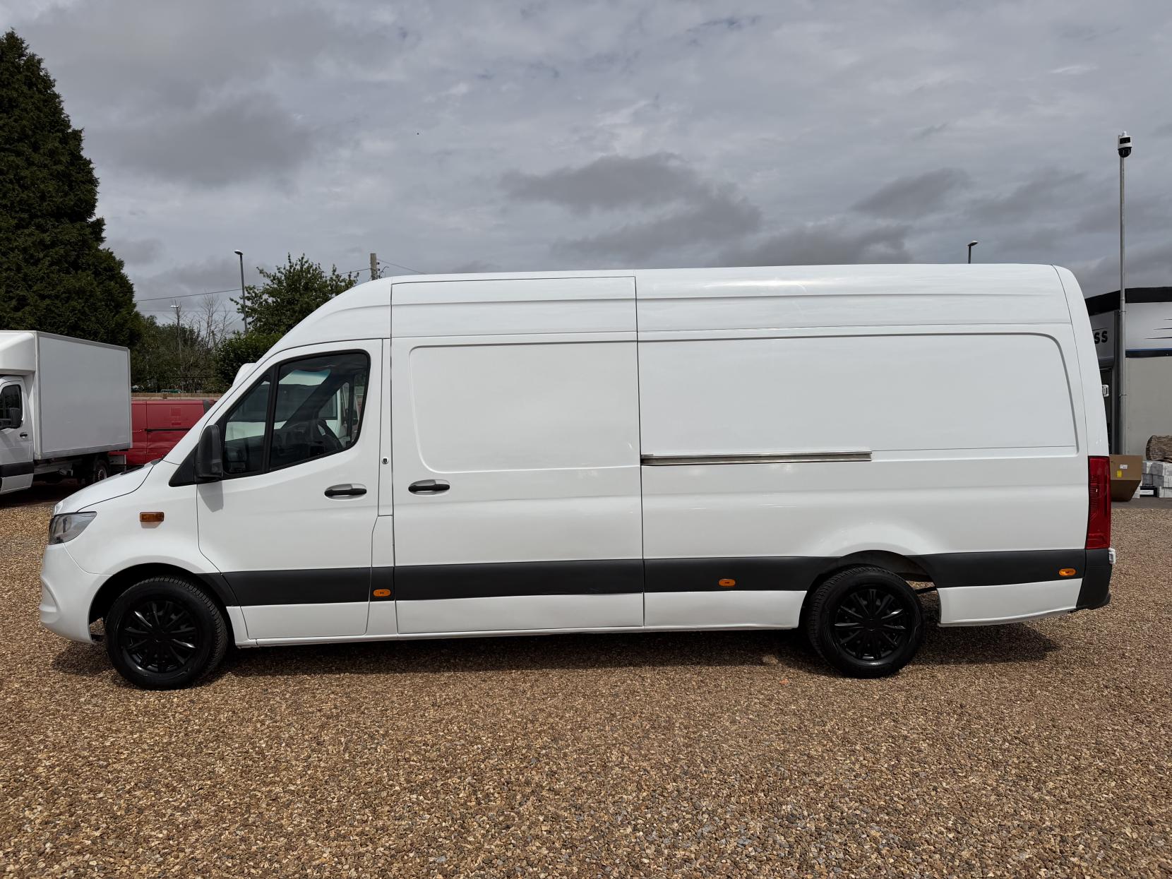 2019 Mercedes-Benz Sprinter 2.1 311 CDI Panel Van 5dr Diesel Manual RWD L3 H2 Euro 6 (114 ps) - Thumbnail 8