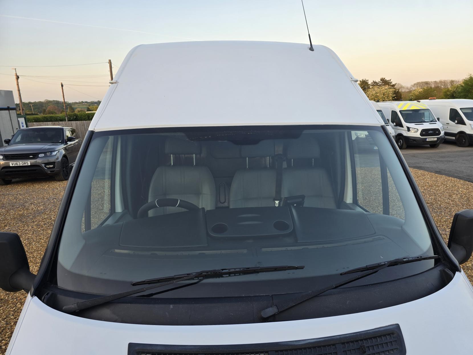 Ford Transit 2.4 TDCi 350 Panel Van 4dr Diesel Manual RWD L4 H3 SRW (98 bhp)