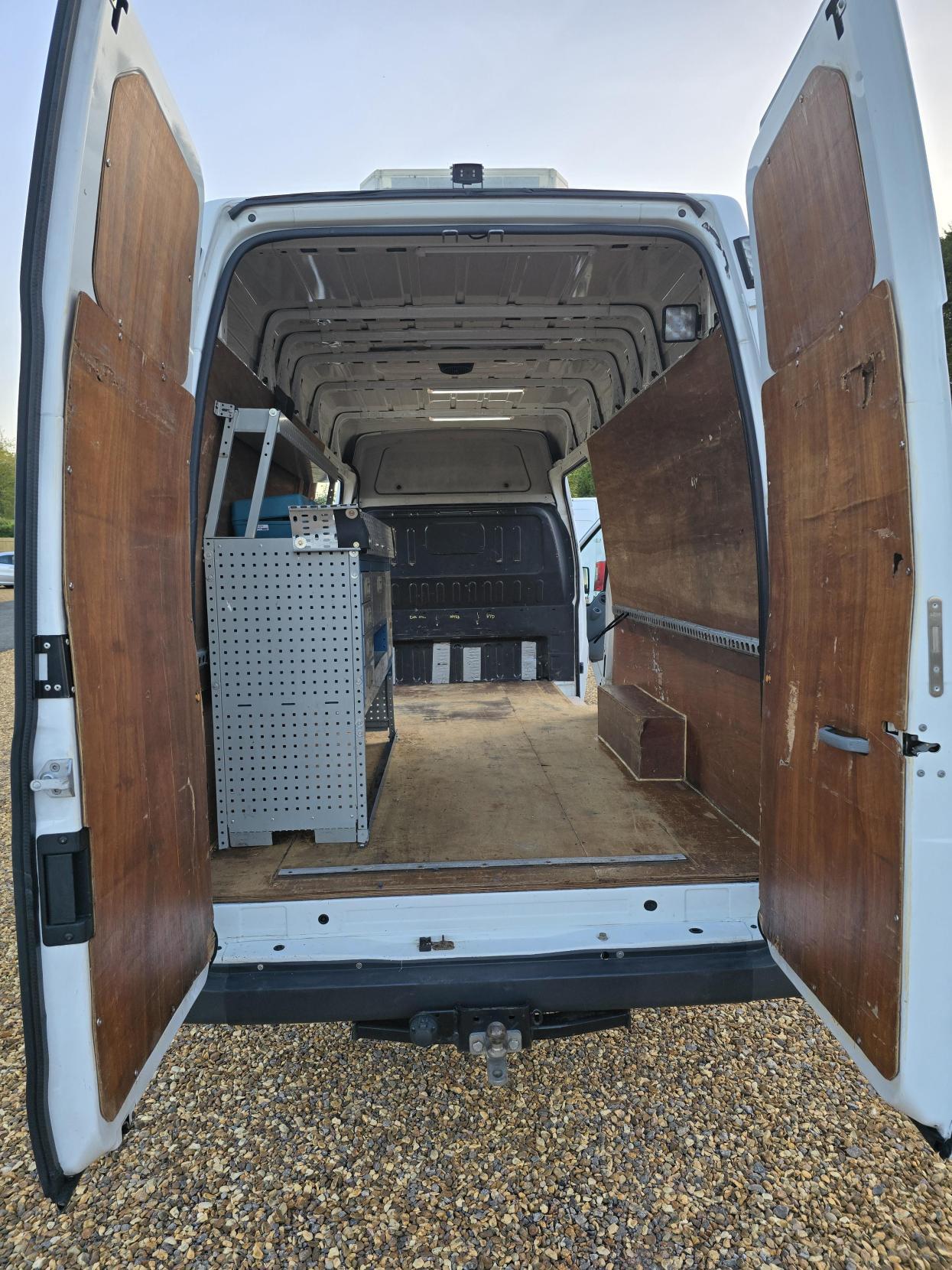 Ford Transit 2.4 TDCi 350 Panel Van 4dr Diesel Manual RWD L4 H3 SRW (98 bhp)