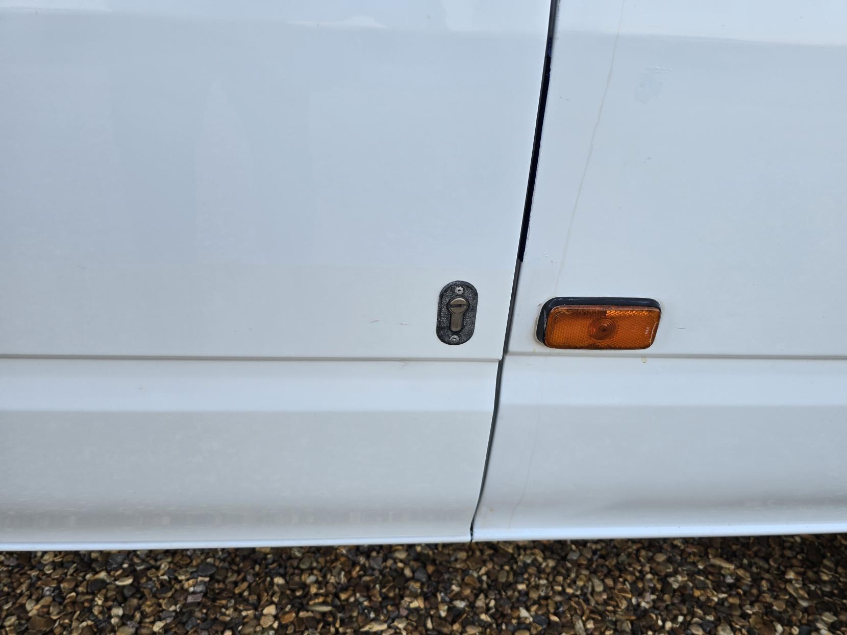 Ford Transit 2.4 TDCi 350 Panel Van 4dr Diesel Manual RWD L4 H3 SRW (98 bhp)
