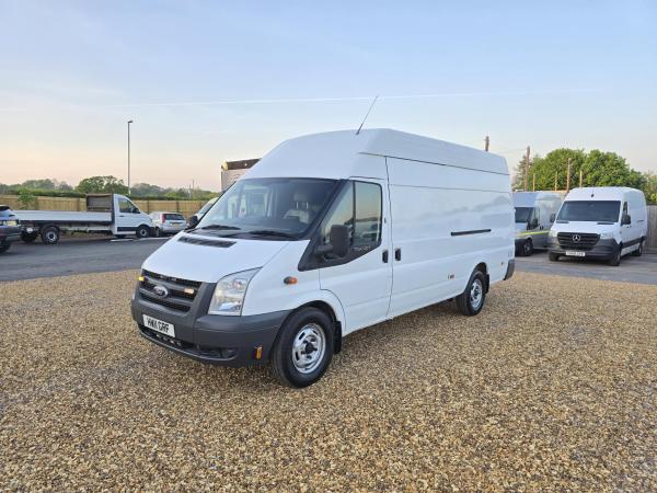 Ford Transit 2.4 TDCi 350 Panel Van 4dr Diesel Manual RWD L4 H3 SRW (98 bhp)