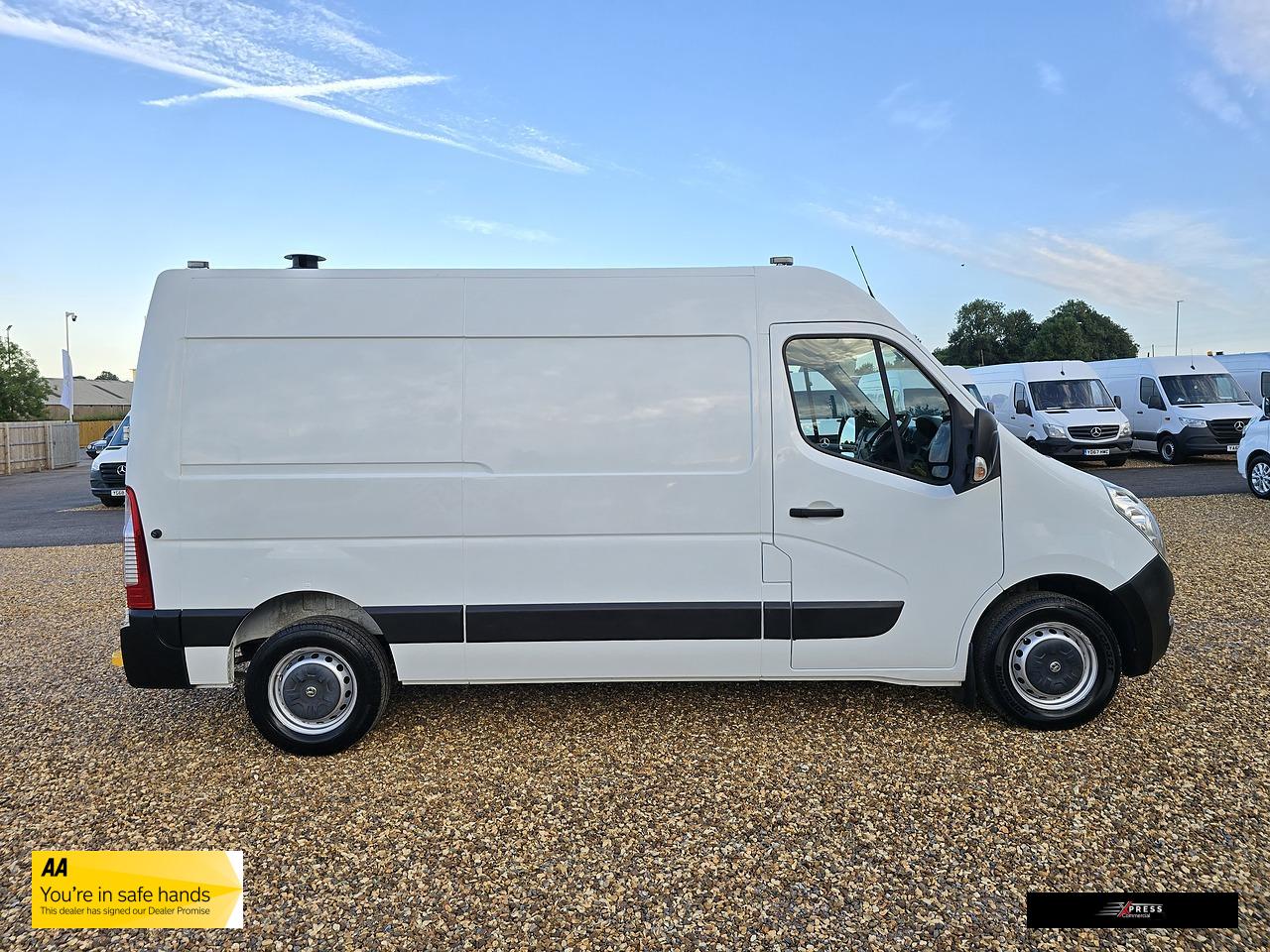 Vauxhall Movano 2.3 CDTi 3500 Panel Van 5dr Diesel Manual FWD L2 H2 Euro 6 (130 ps)
