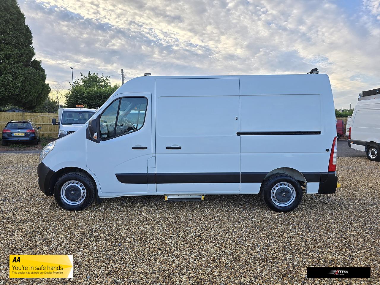 Vauxhall Movano 2.3 CDTi 3500 Panel Van 5dr Diesel Manual FWD L2 H2 Euro 6 (130 ps)