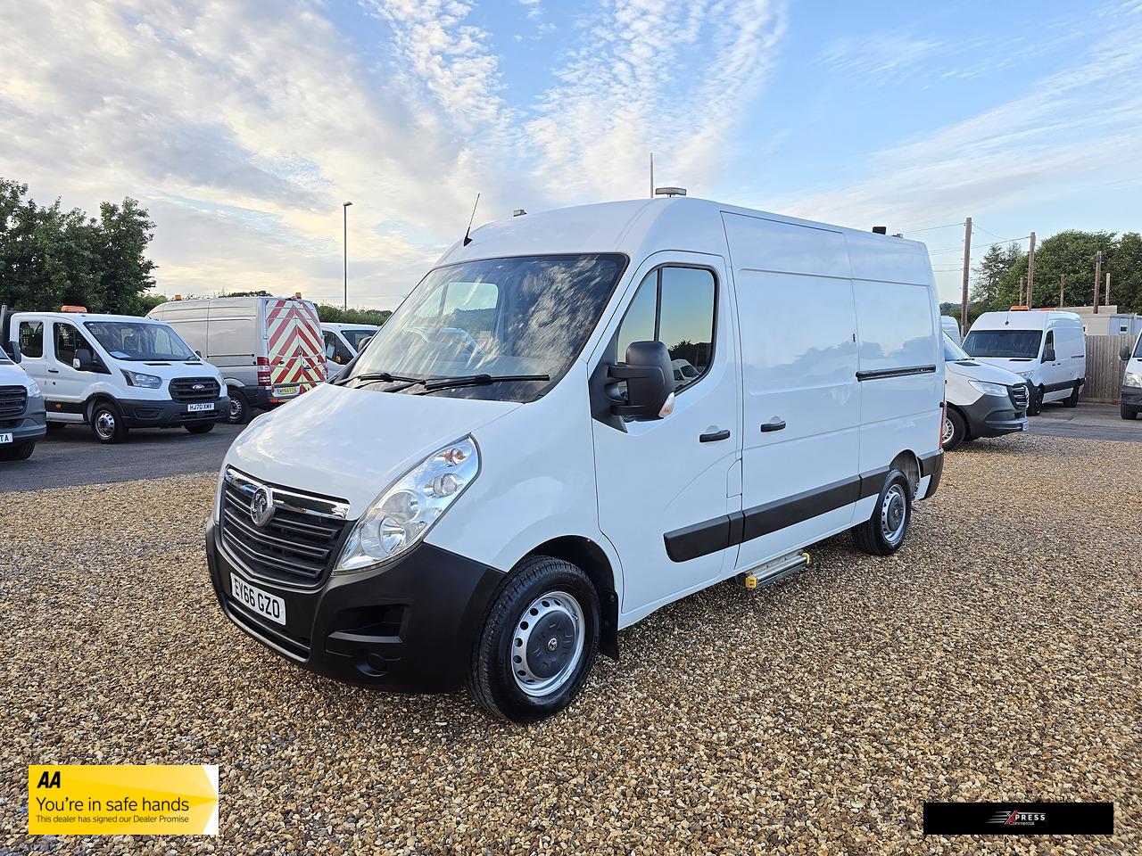 Vauxhall Movano 2.3 CDTi 3500 Panel Van 5dr Diesel Manual FWD L2 H2 Euro 6 (130 ps)
