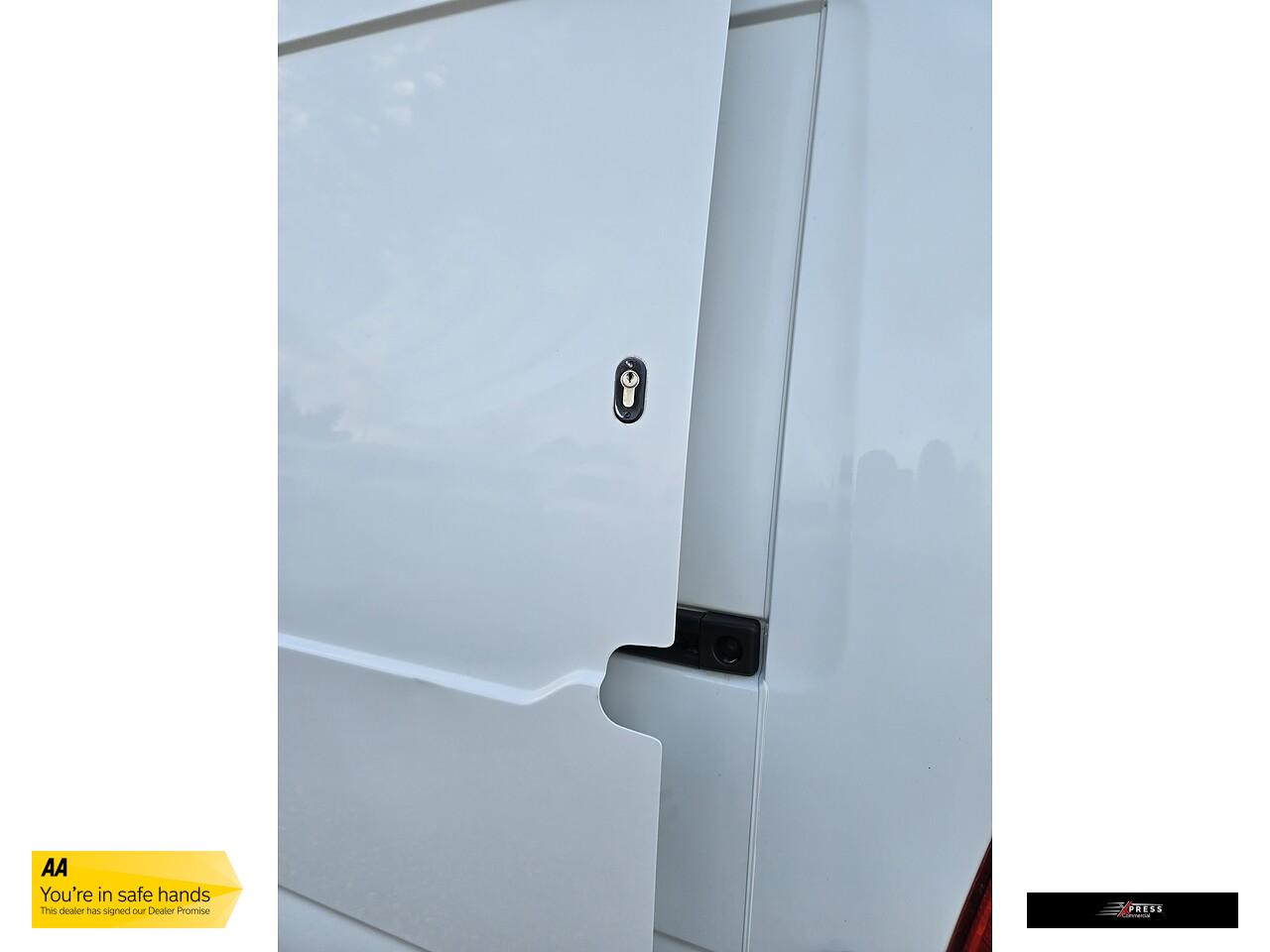 Vauxhall Movano 2.3 CDTi 3500 Panel Van 5dr Diesel Manual FWD L2 H2 Euro 6 (130 ps)