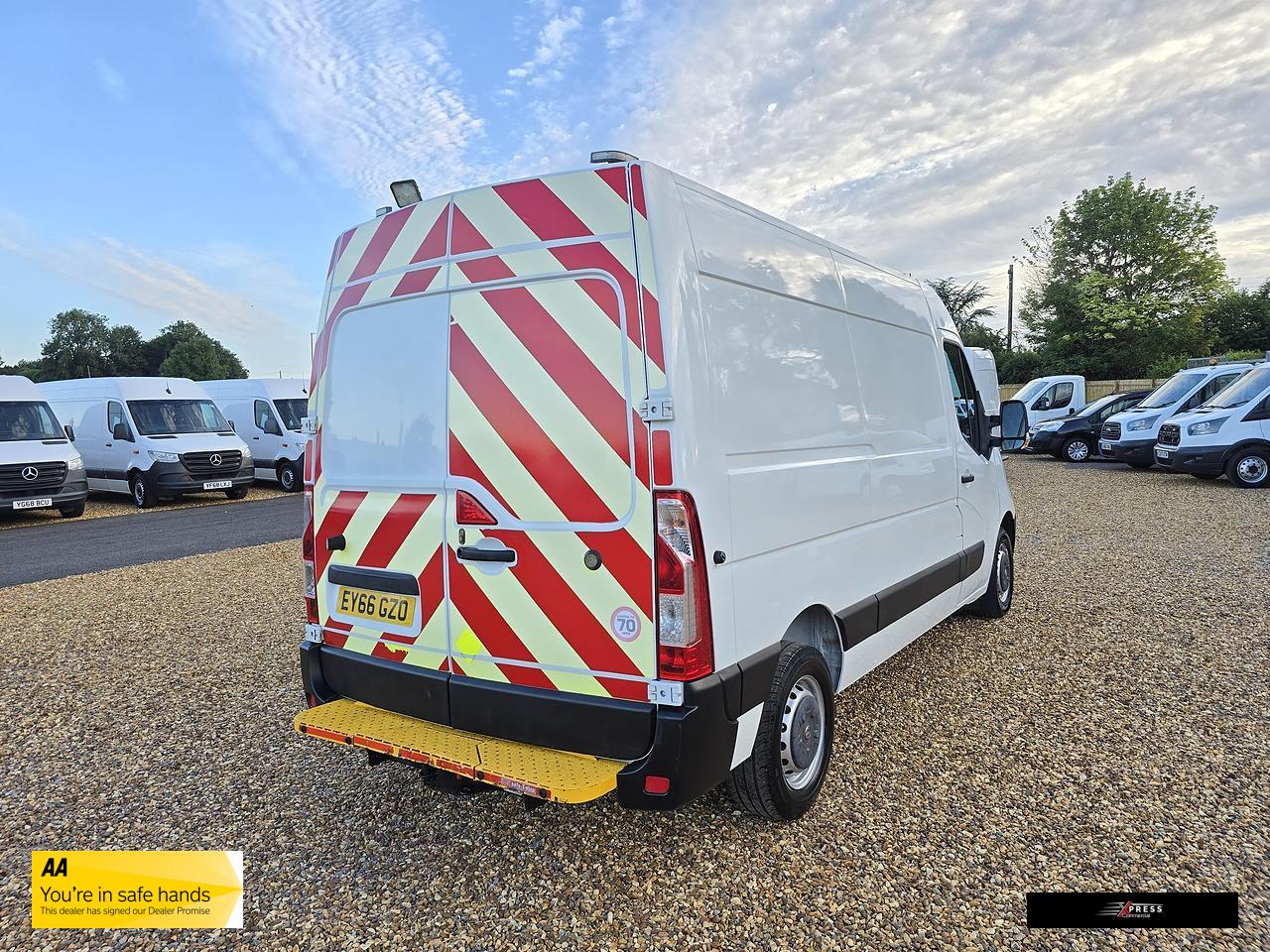 Vauxhall Movano 2.3 CDTi 3500 Panel Van 5dr Diesel Manual FWD L2 H2 Euro 6 (130 ps)