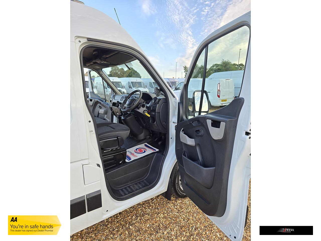 Vauxhall Movano 2.3 CDTi 3500 Panel Van 5dr Diesel Manual FWD L2 H2 Euro 6 (130 ps)