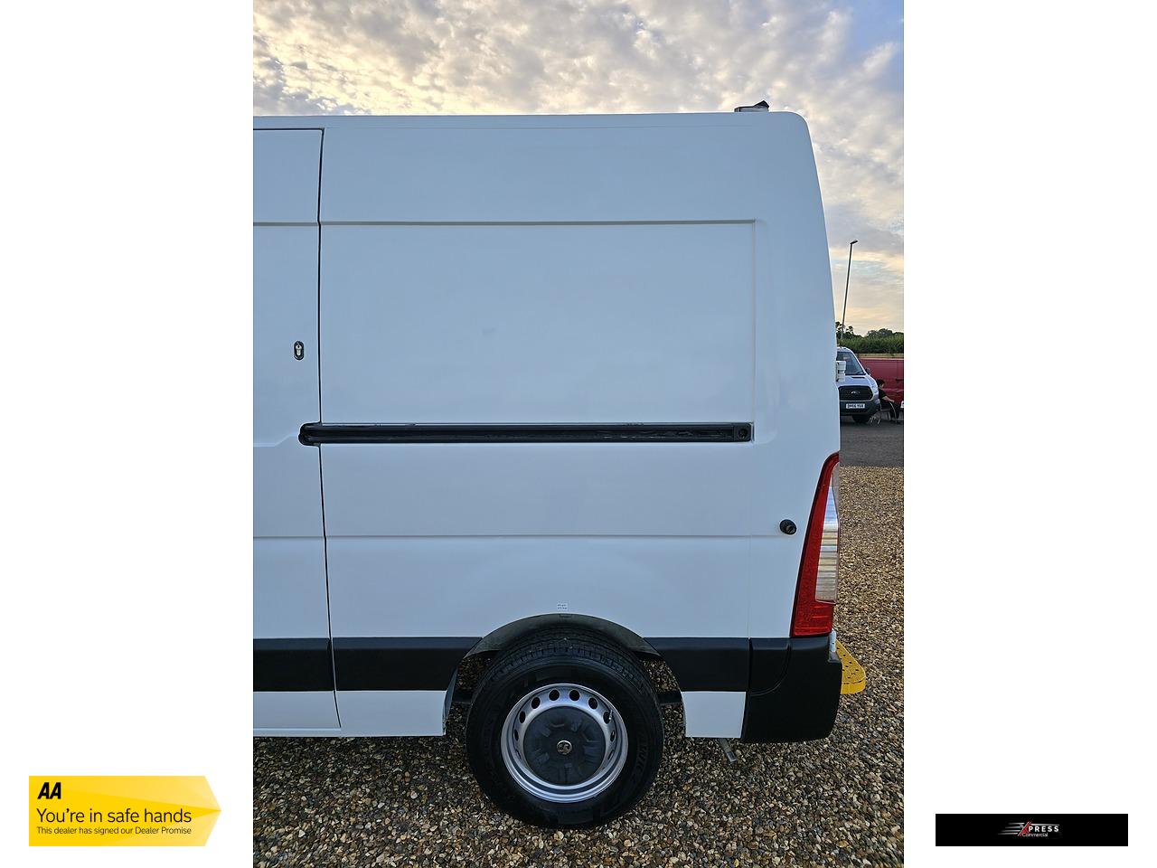 Vauxhall Movano 2.3 CDTi 3500 Panel Van 5dr Diesel Manual FWD L2 H2 Euro 6 (130 ps)