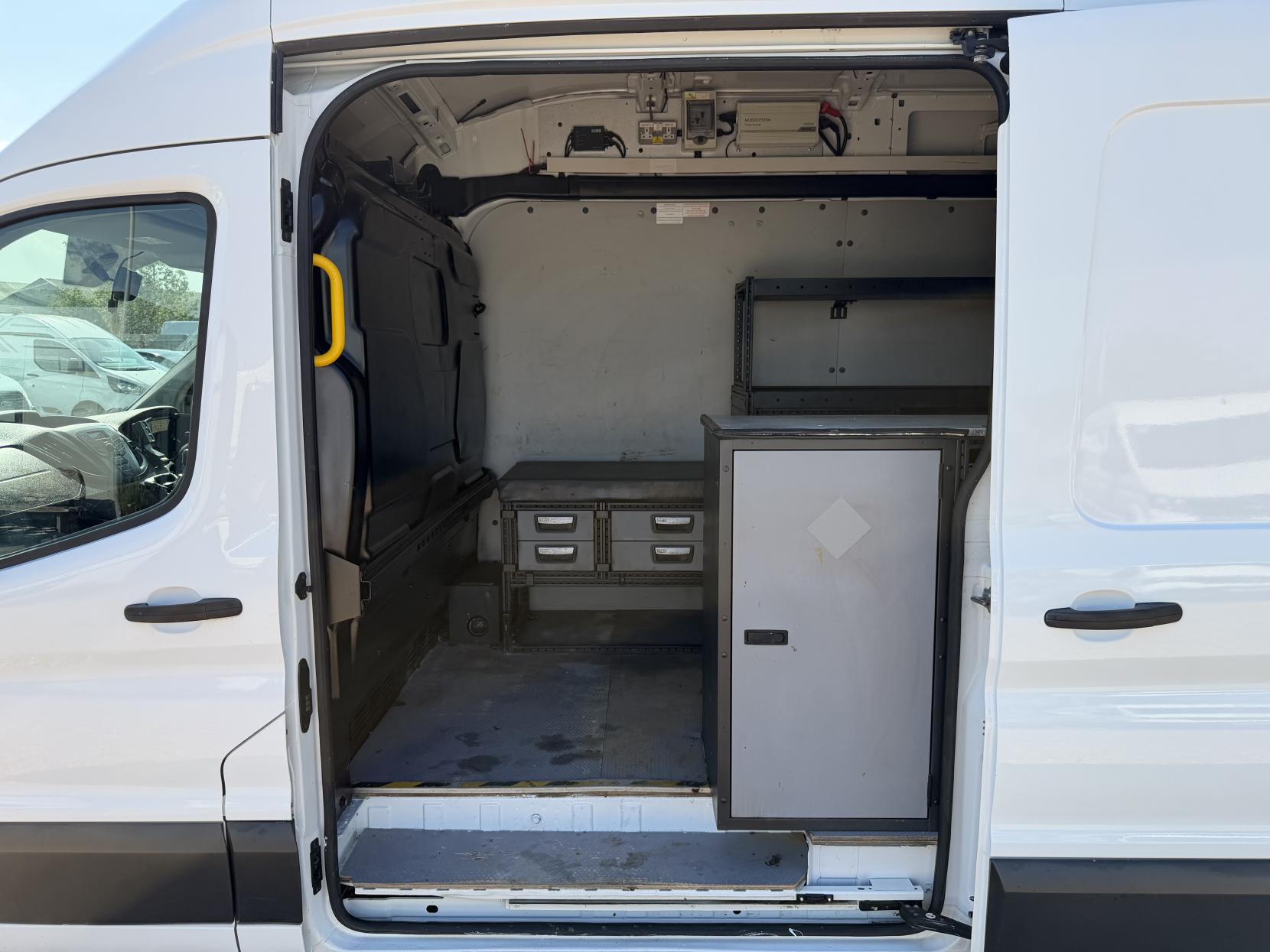 2016 Ford Transit 2.2 TDCi 350 Panel Van 5dr Diesel Manual RWD L2 H3 Euro 5 (155 ps) - Thumbnail 33