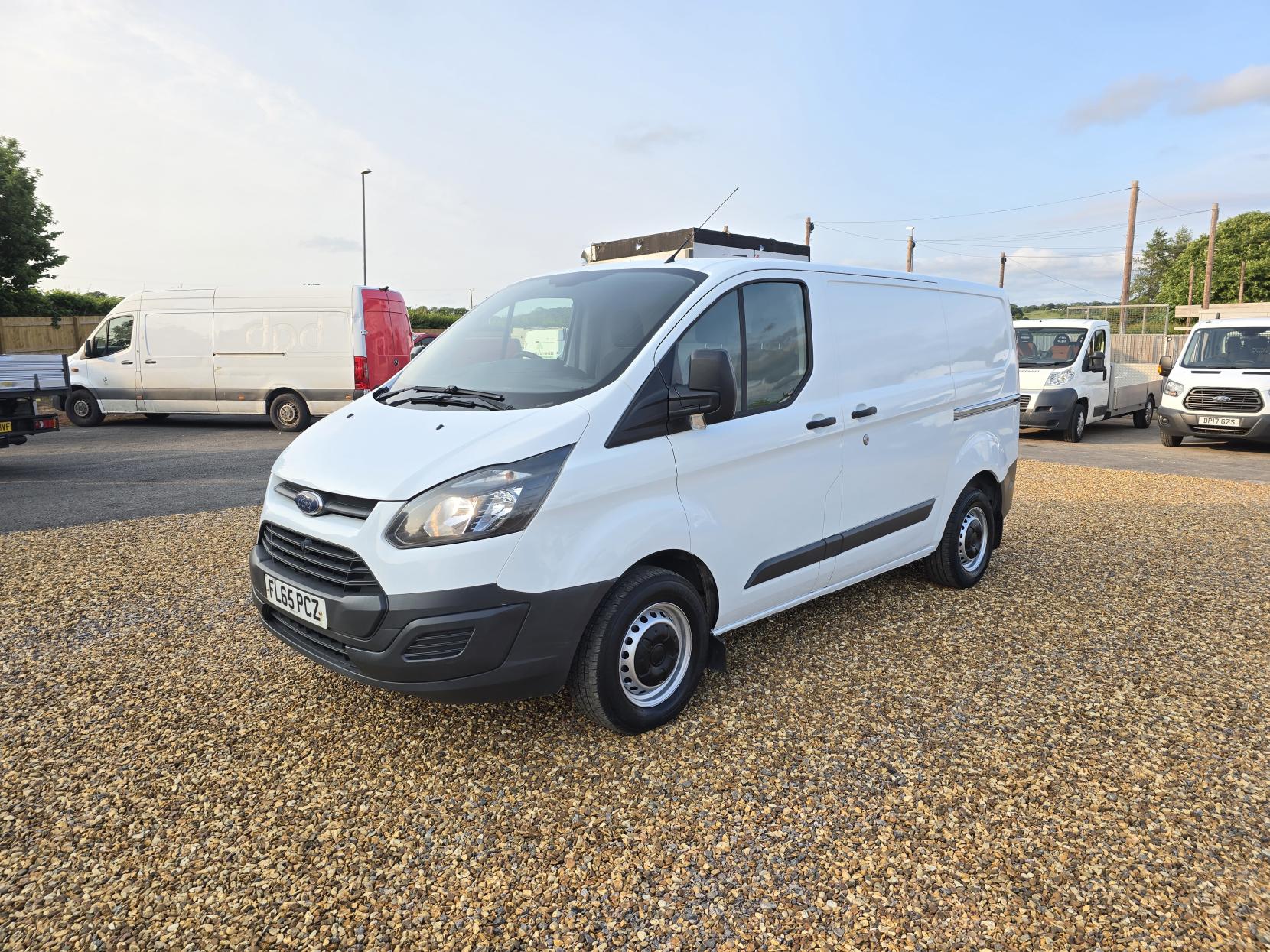 Ford Transit Custom 2.2 TDCi 290 Panel Van 5dr Diesel Manual L1 H1 (186 g/km, 98 bhp)