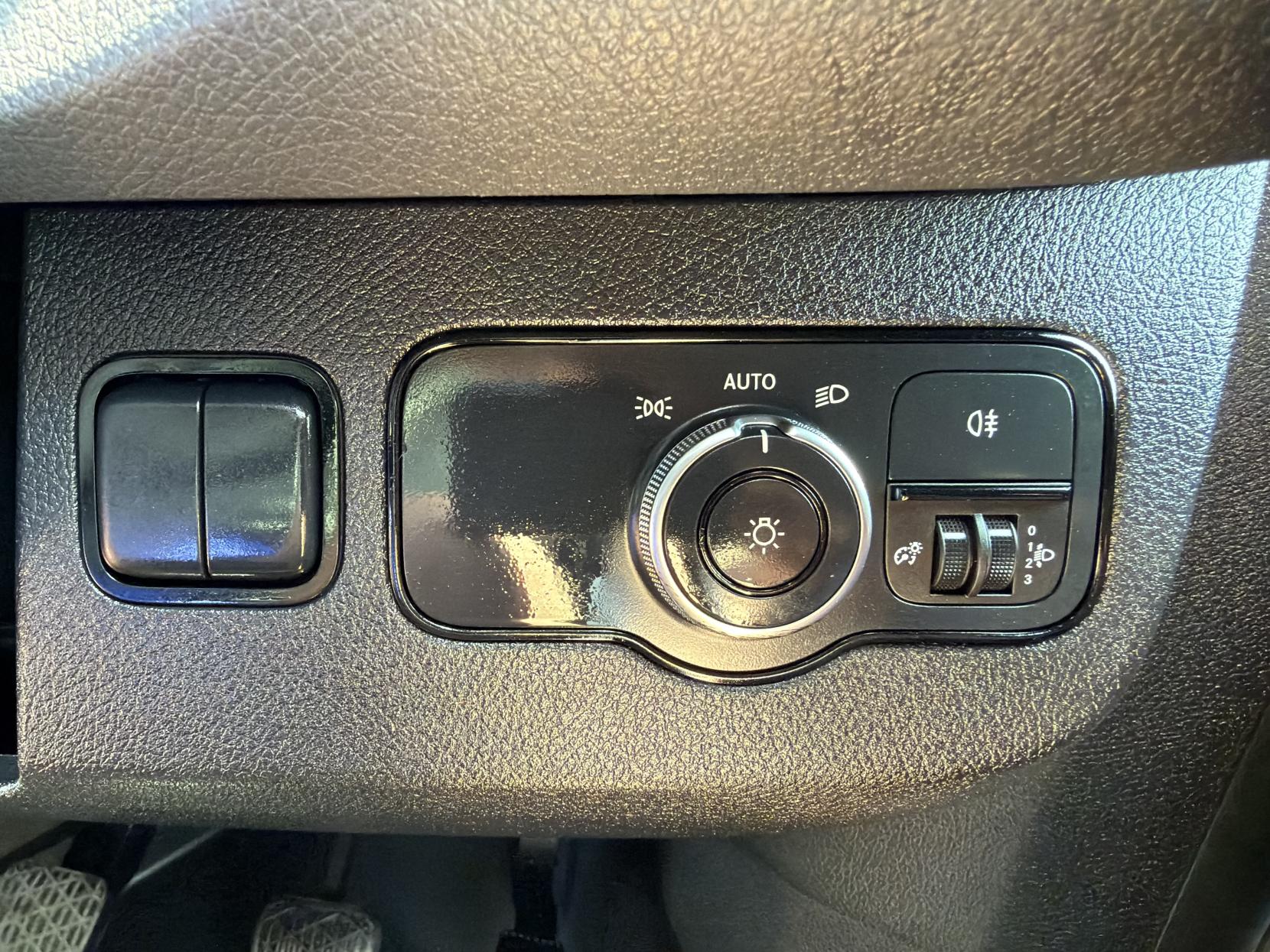 2021 Mercedes-Benz Sprinter 2.0 315 CDI Progressive Panel Van 5dr Diesel Manual RWD L2 H2 Euro 6 (s/s) (150 ps) - Thumbnail 40