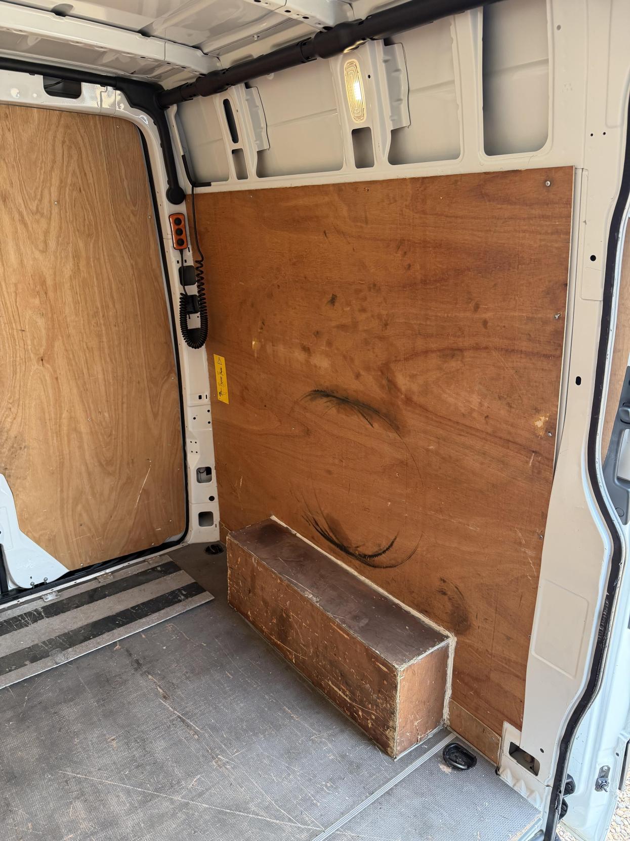 2021 Mercedes-Benz Sprinter 2.0 315 CDI Progressive Panel Van 5dr Diesel Manual RWD L2 H2 Euro 6 (s/s) (150 ps) - Thumbnail 23
