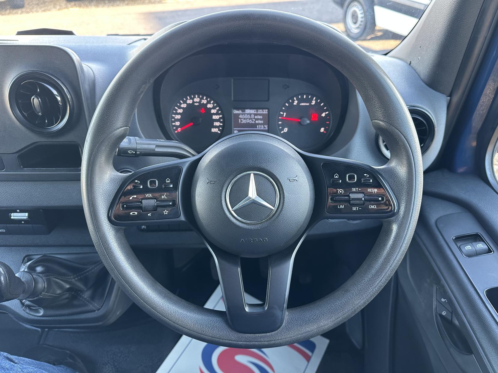 Mercedes-Benz Sprinter 2.1 316 CDI Panel Van 5dr Diesel Manual RWD L2 H2 Euro 6 (163 ps)