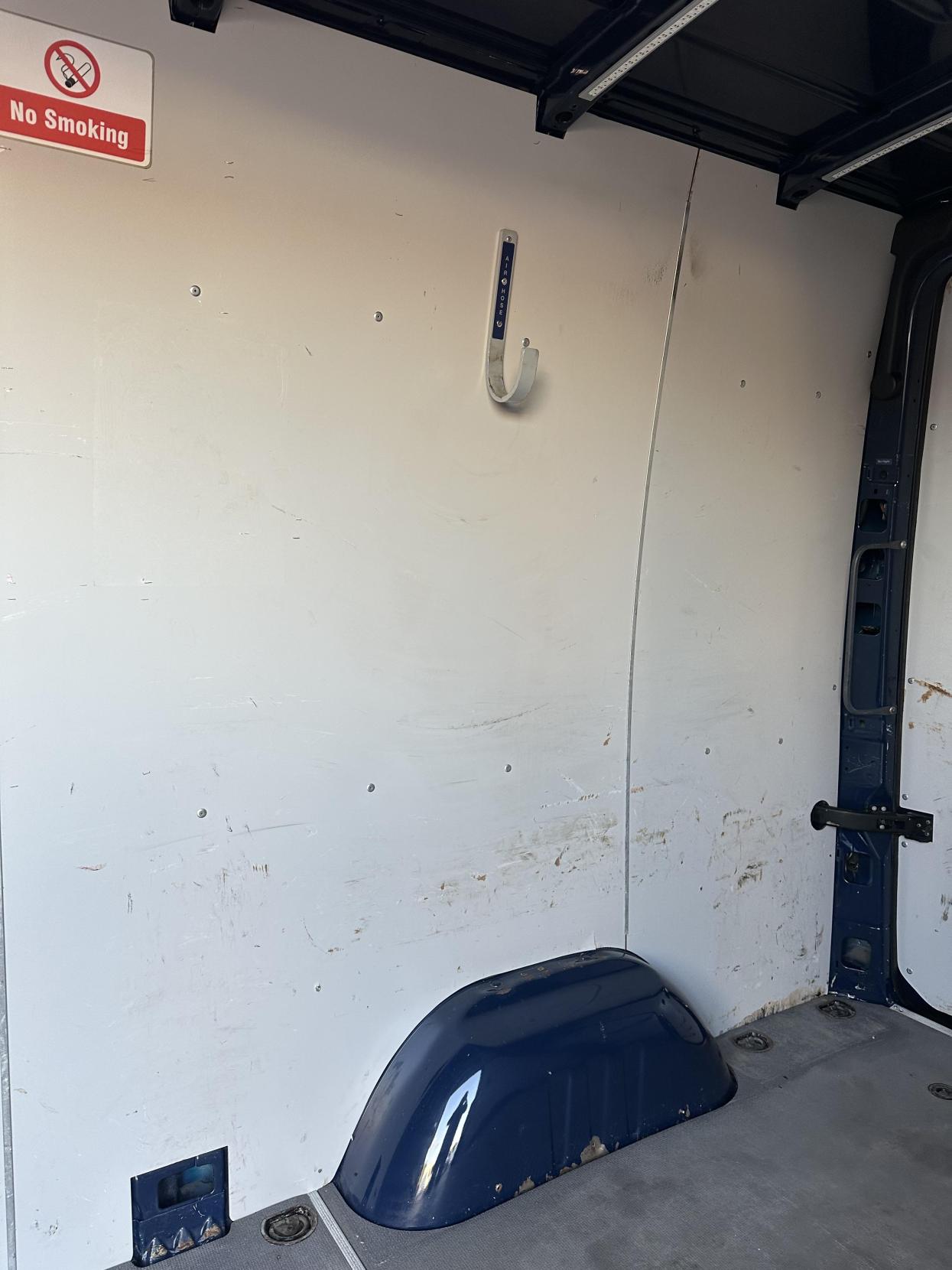 Mercedes-Benz Sprinter 2.1 316 CDI Panel Van 5dr Diesel Manual RWD L2 H2 Euro 6 (163 ps)